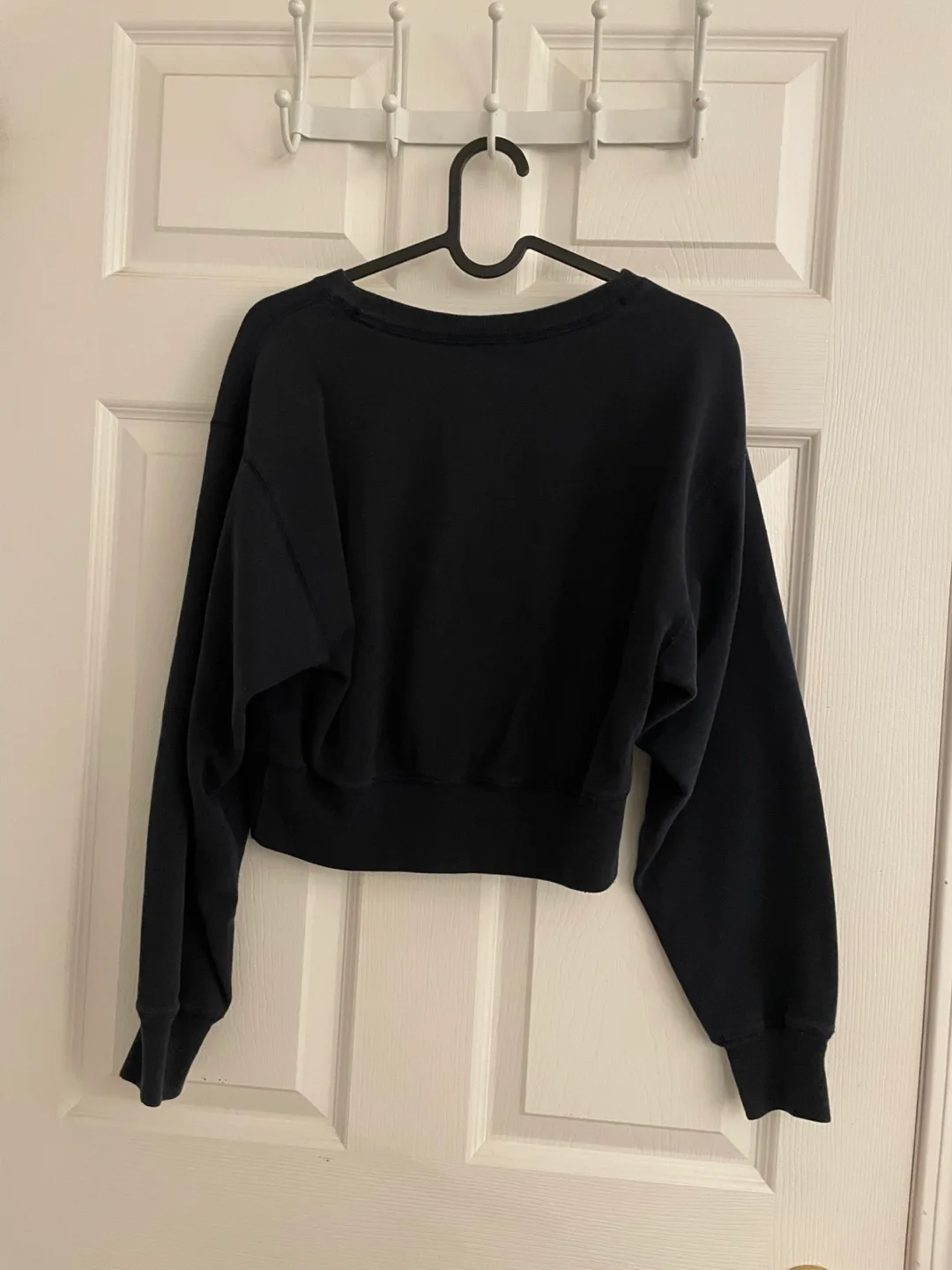 Abercrombie & Fitch Black Sweatshirt image indicator(5)