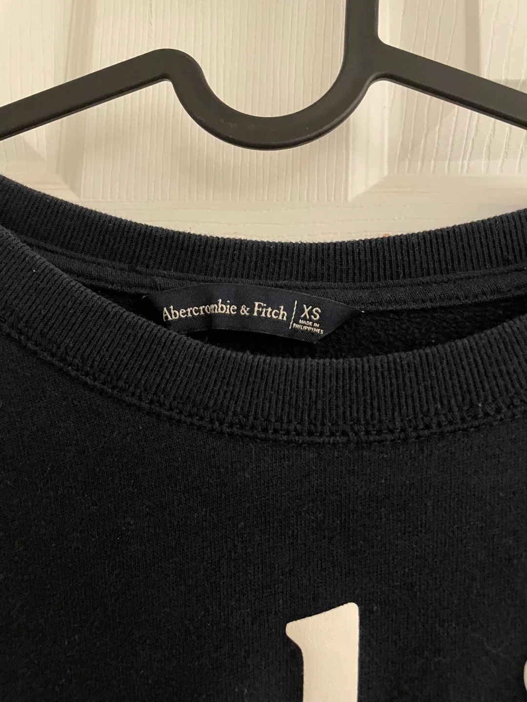 Abercrombie & Fitch Black Sweatshirt image indicator(4)