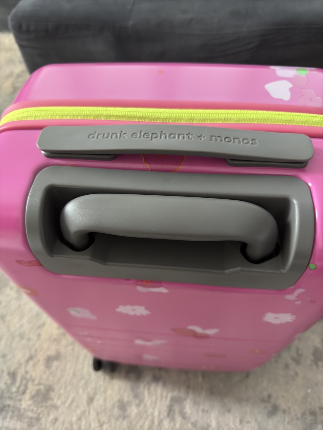 Monos Carry-On Suitcase - Drunk Elephant Collaboration - photo 3