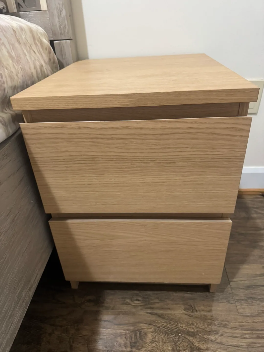 IKEA MALM Nightstand - 2 Drawer image indicator(2)