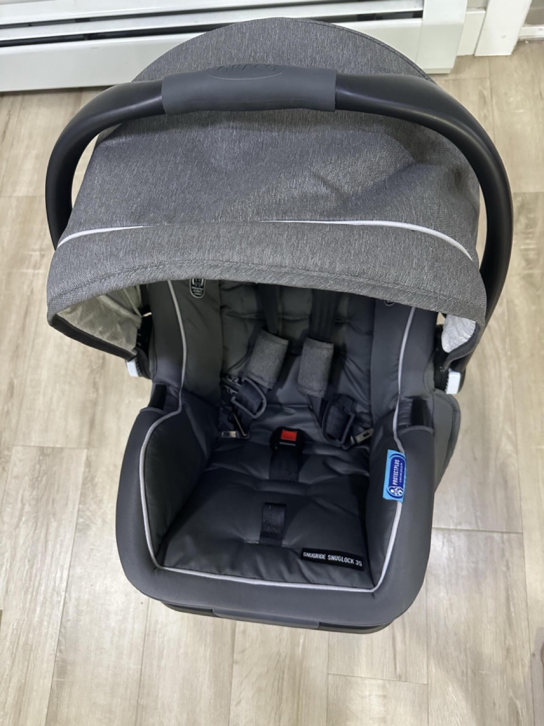 Graco car seat - photo 2