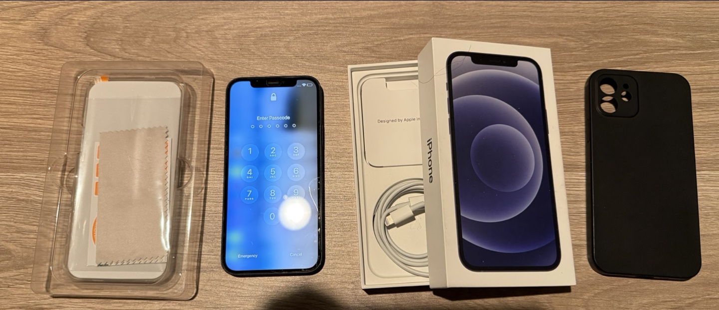 iPhone 12 - Black - 64GB