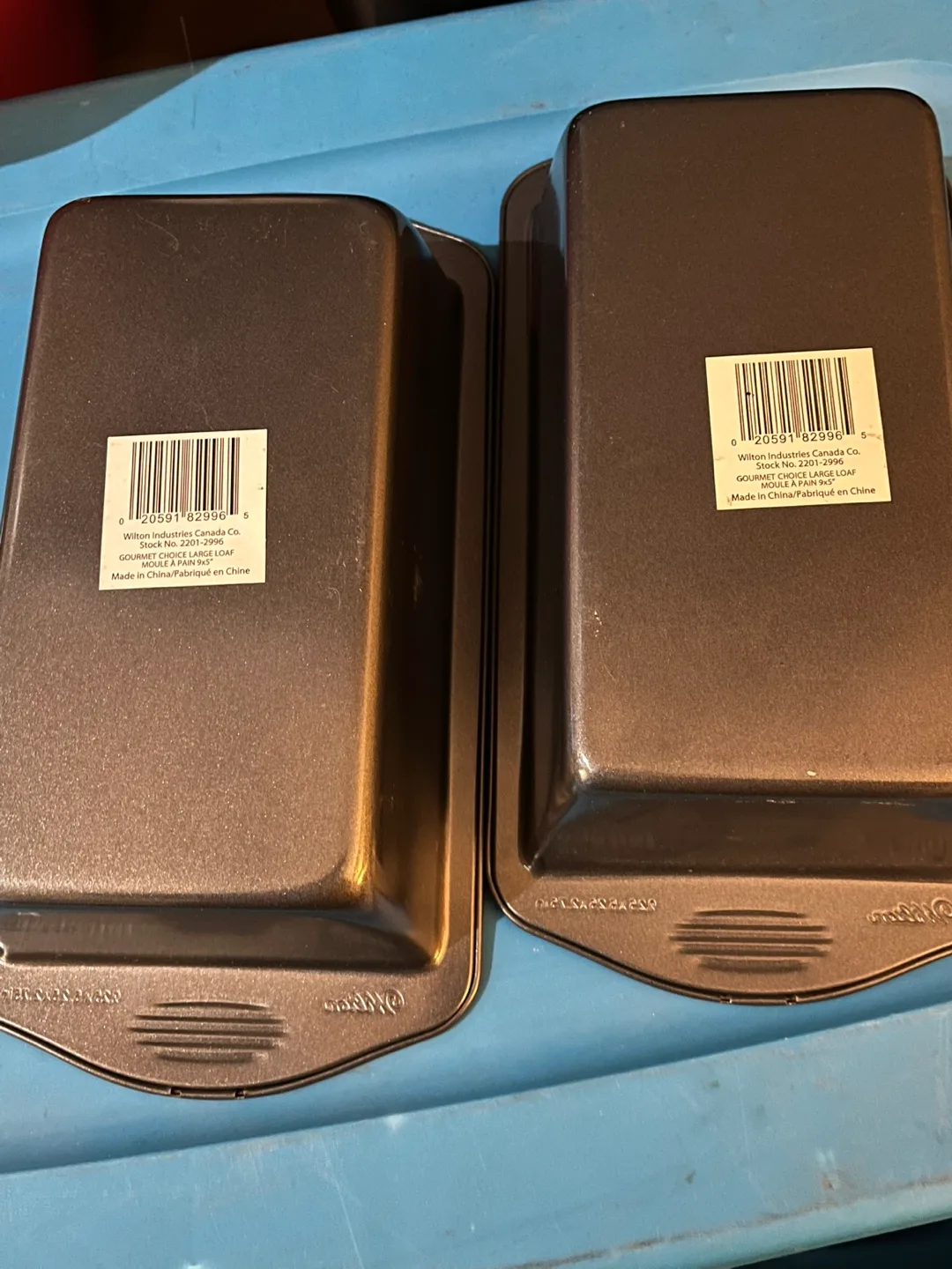 Wilton Gourmet Choice Loaf Pans (Set of 2) image indicator(3)