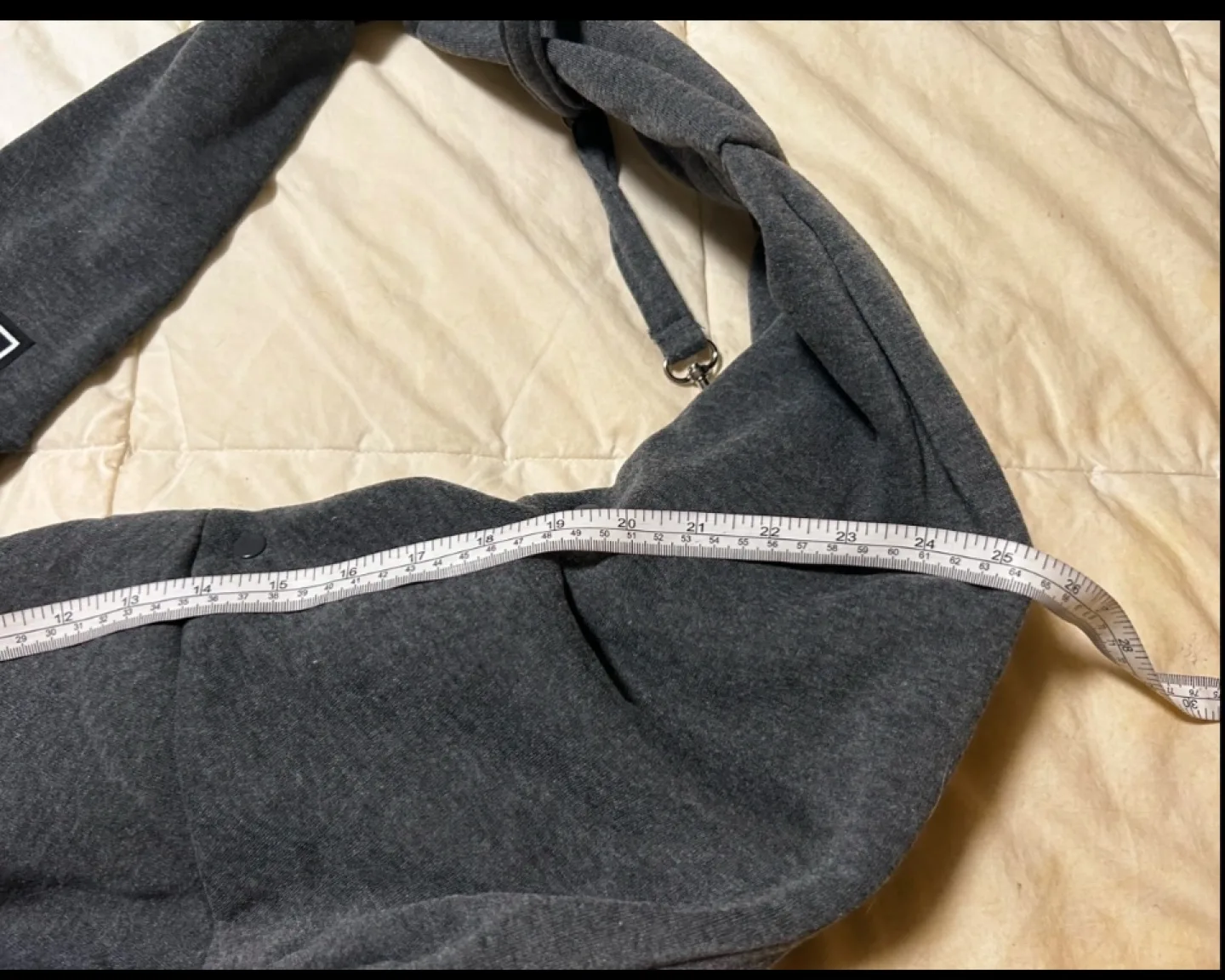 Grey Pet Carrier Sling Bag image indicator(4)