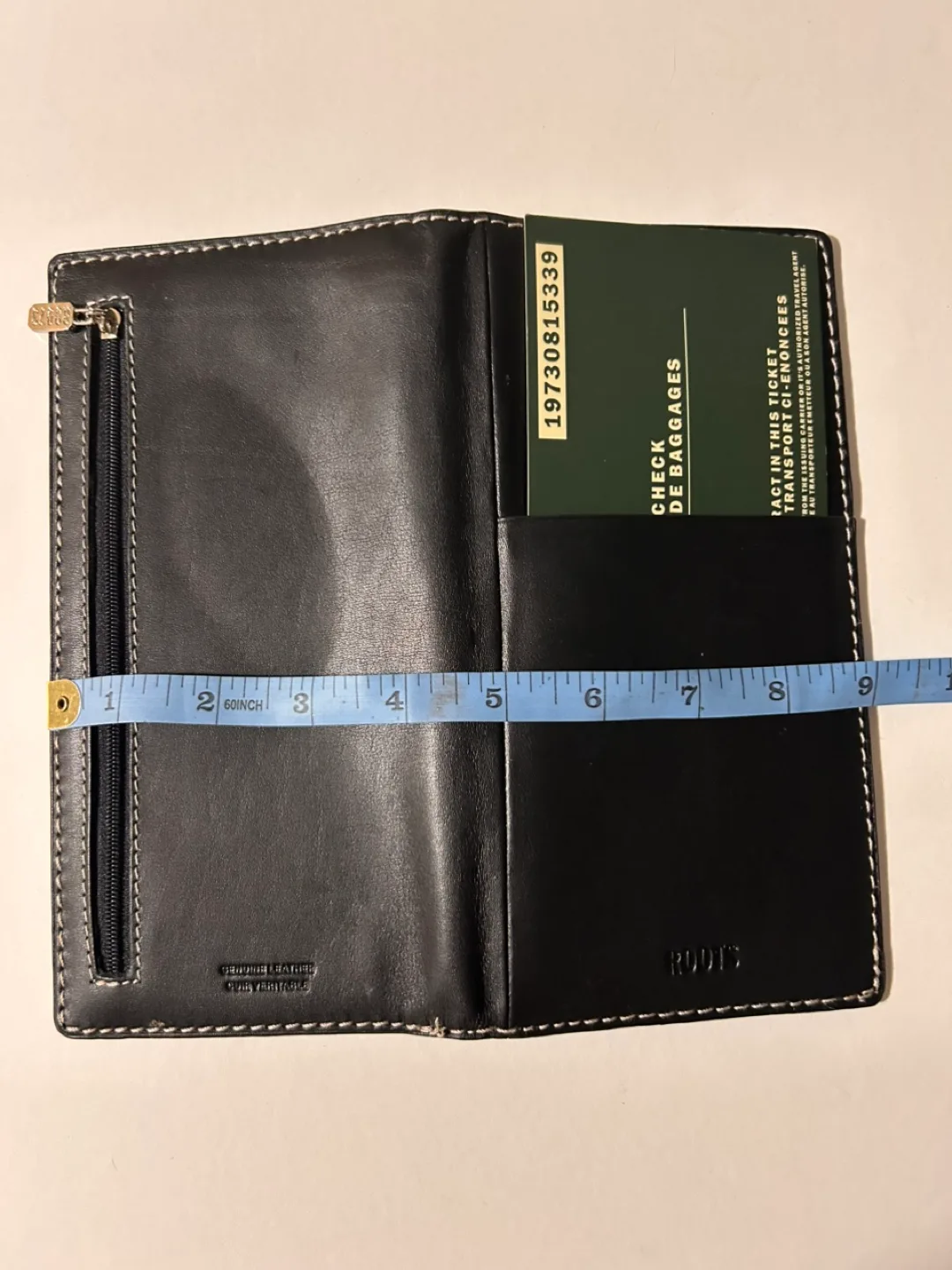 Roots Leather Passport Holder image indicator(3)