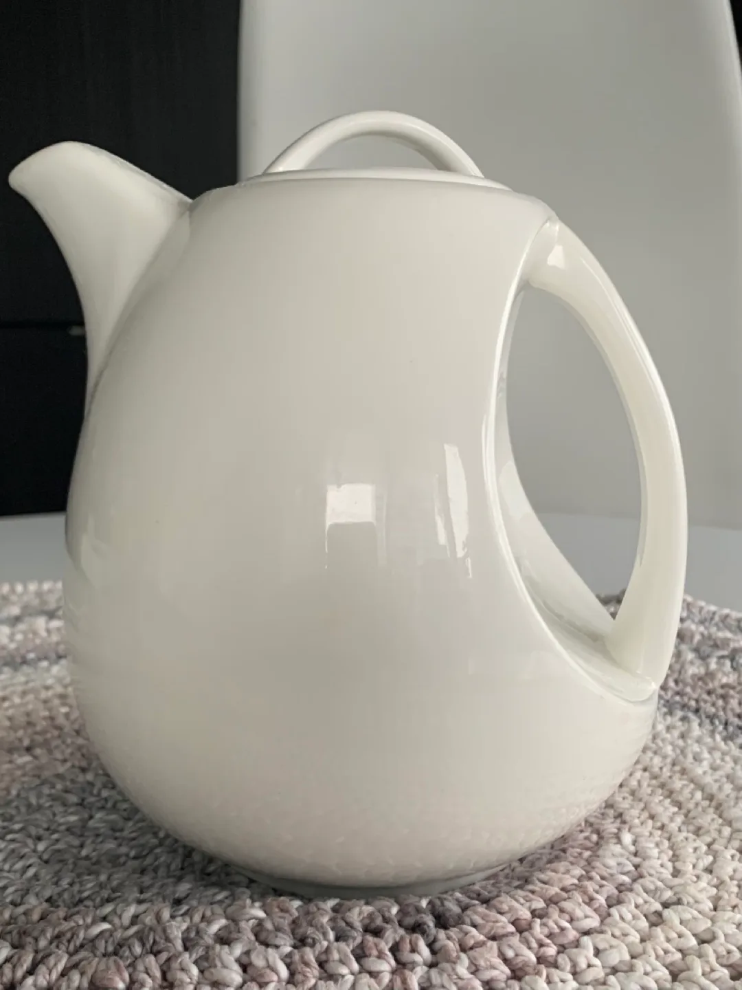 White Teapot with Unique Design thumbnail