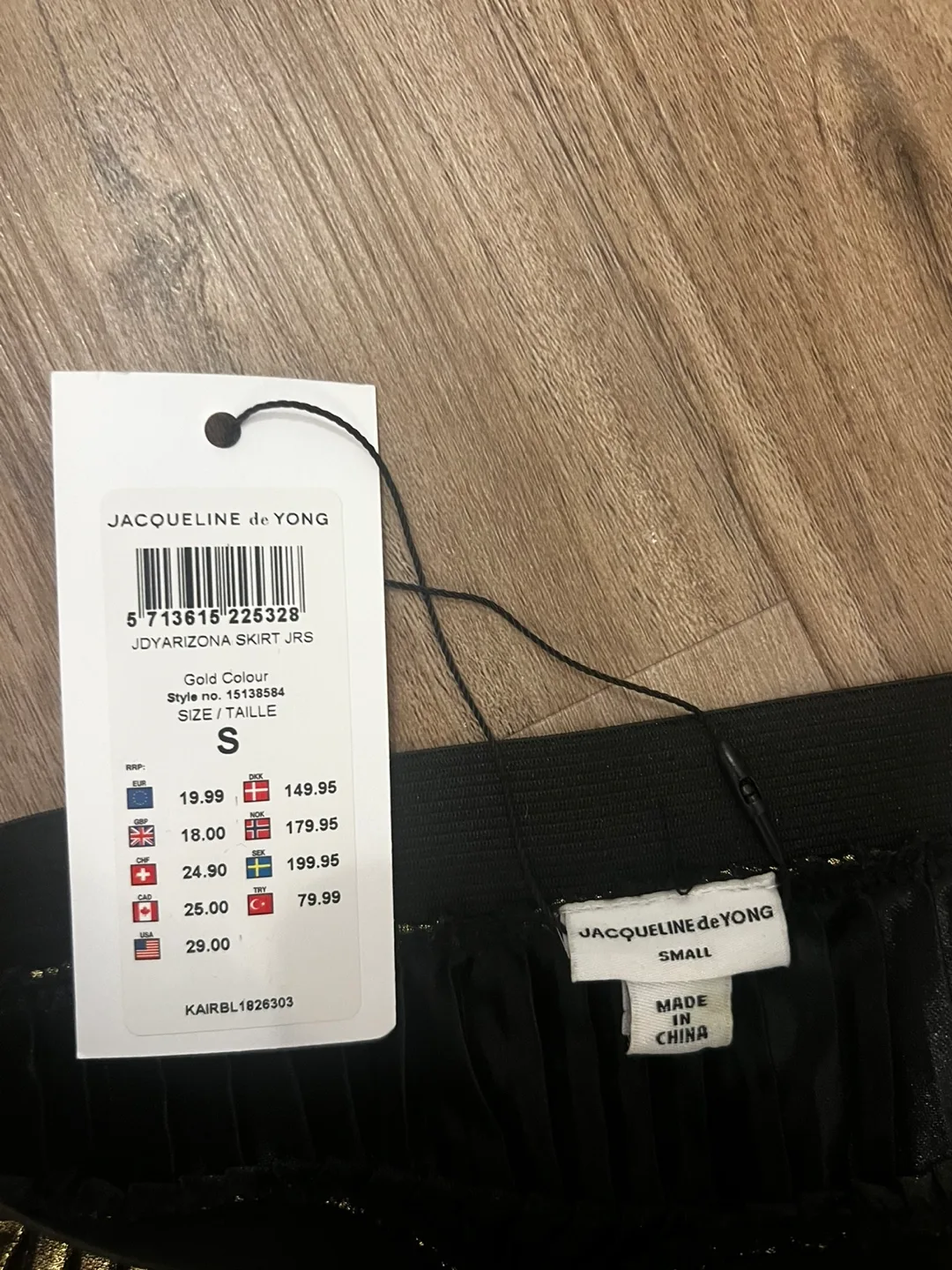 New Gold Pleated Skirt Size Small image indicator(2)