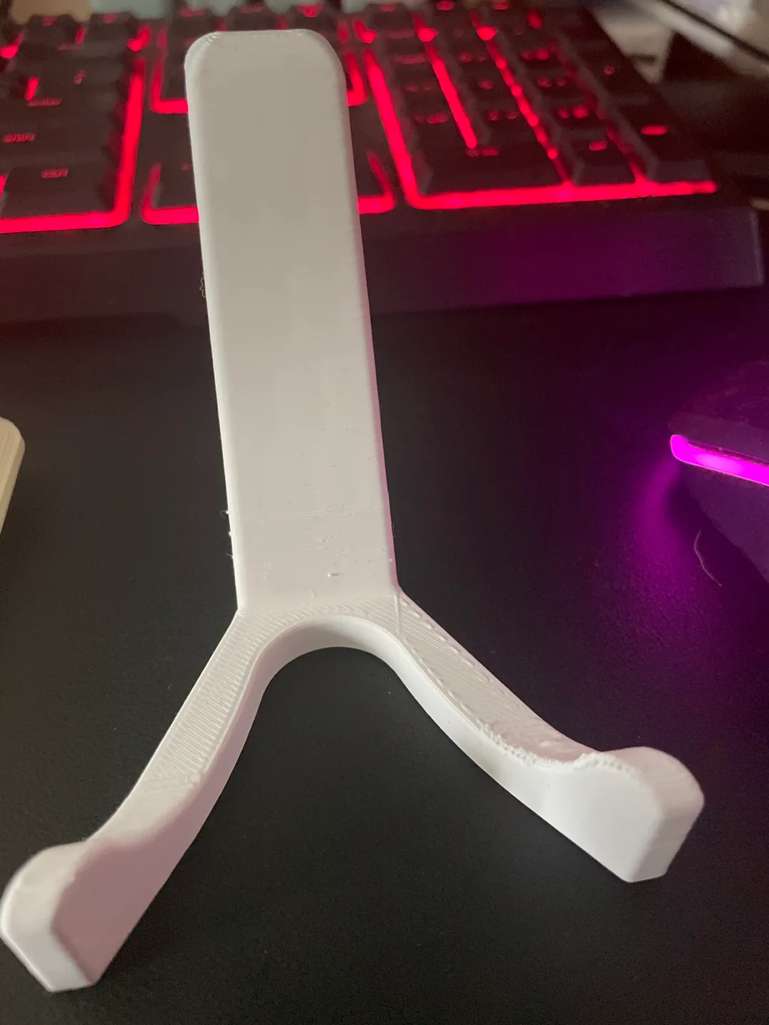 White Phone Stand thumbnail
