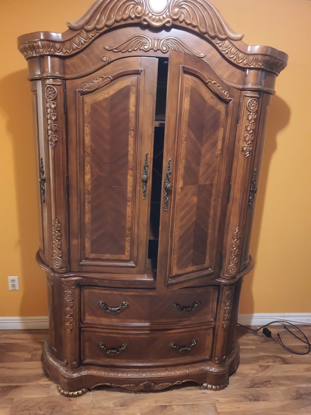 King Size Bedroom Set - photo 3