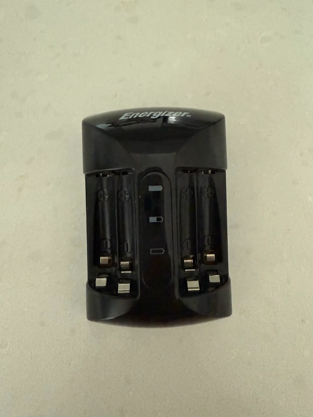 Energizer Rechargeable Battery Charger image indicator(3)