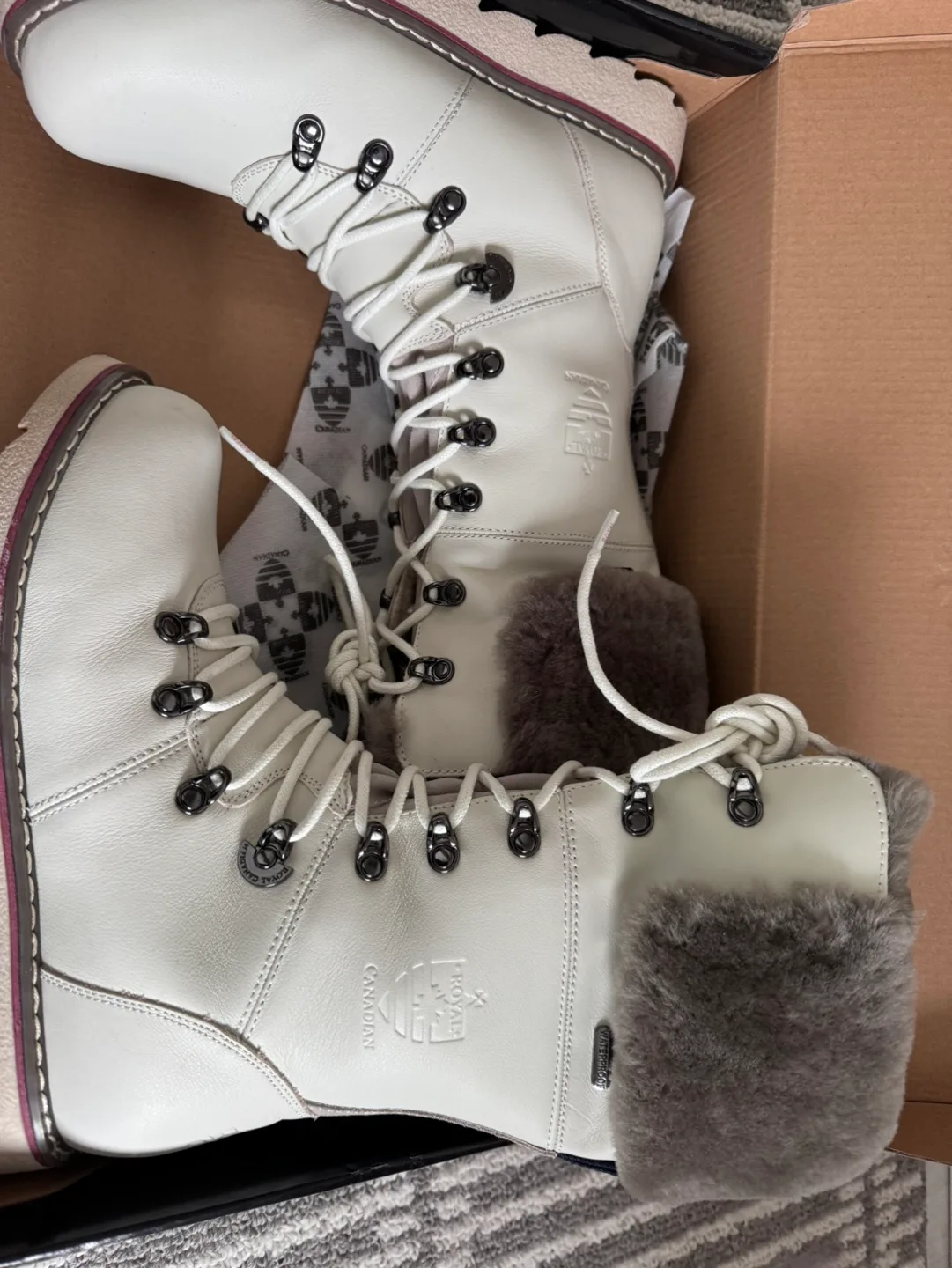 Royal Canadian Women's Winter Boots image indicator(3)