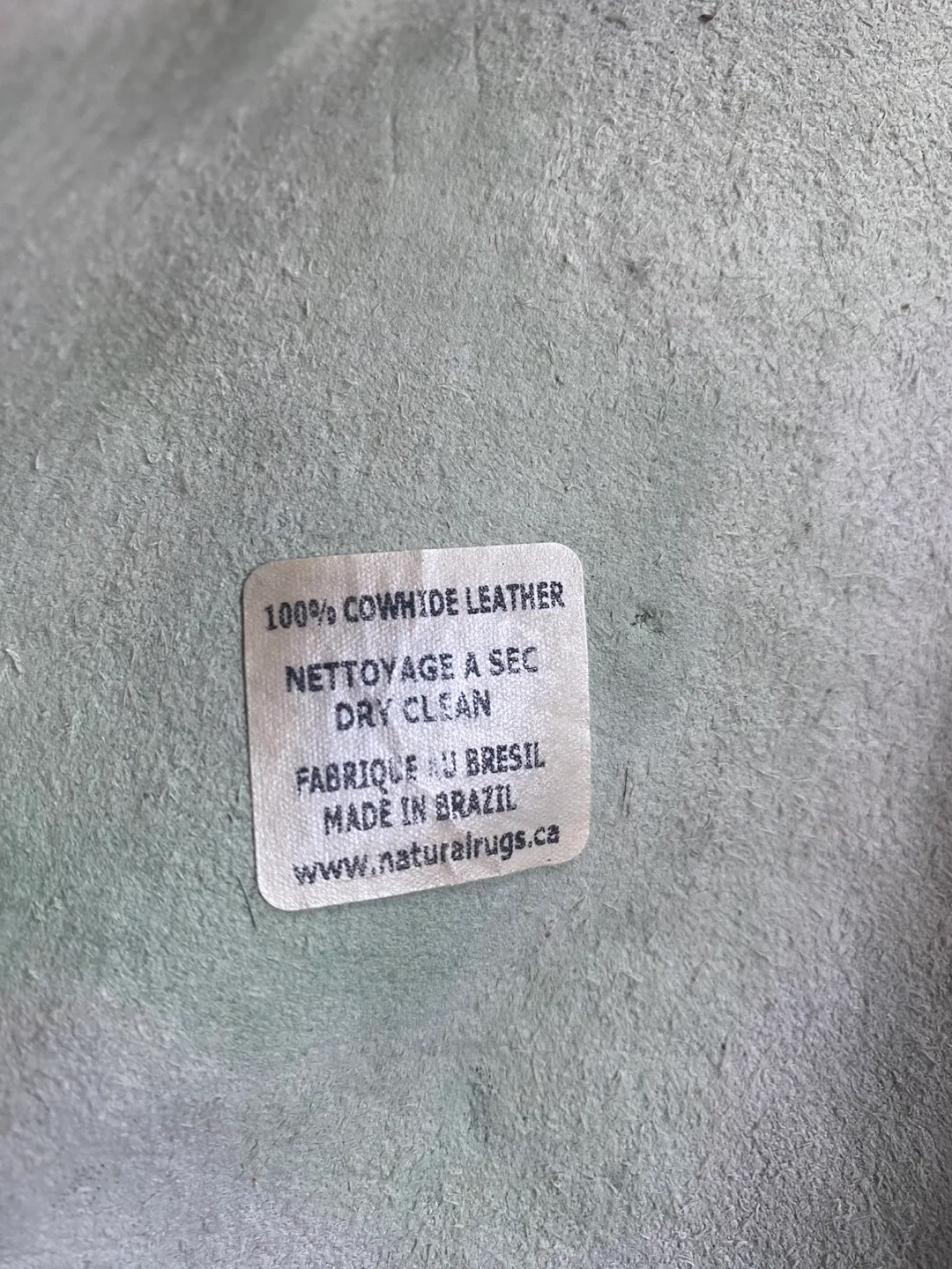 Natural Cowhide Rug image indicator(3)