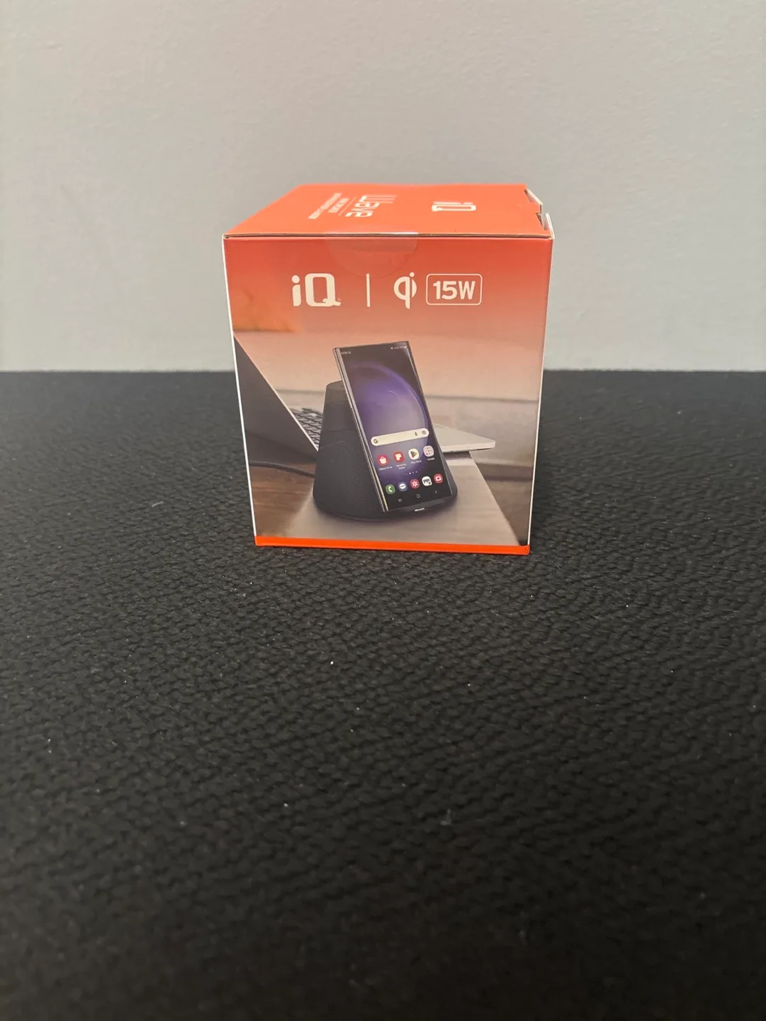 iQ Wave Home Speaker with Wireless Charging image indicator(2)