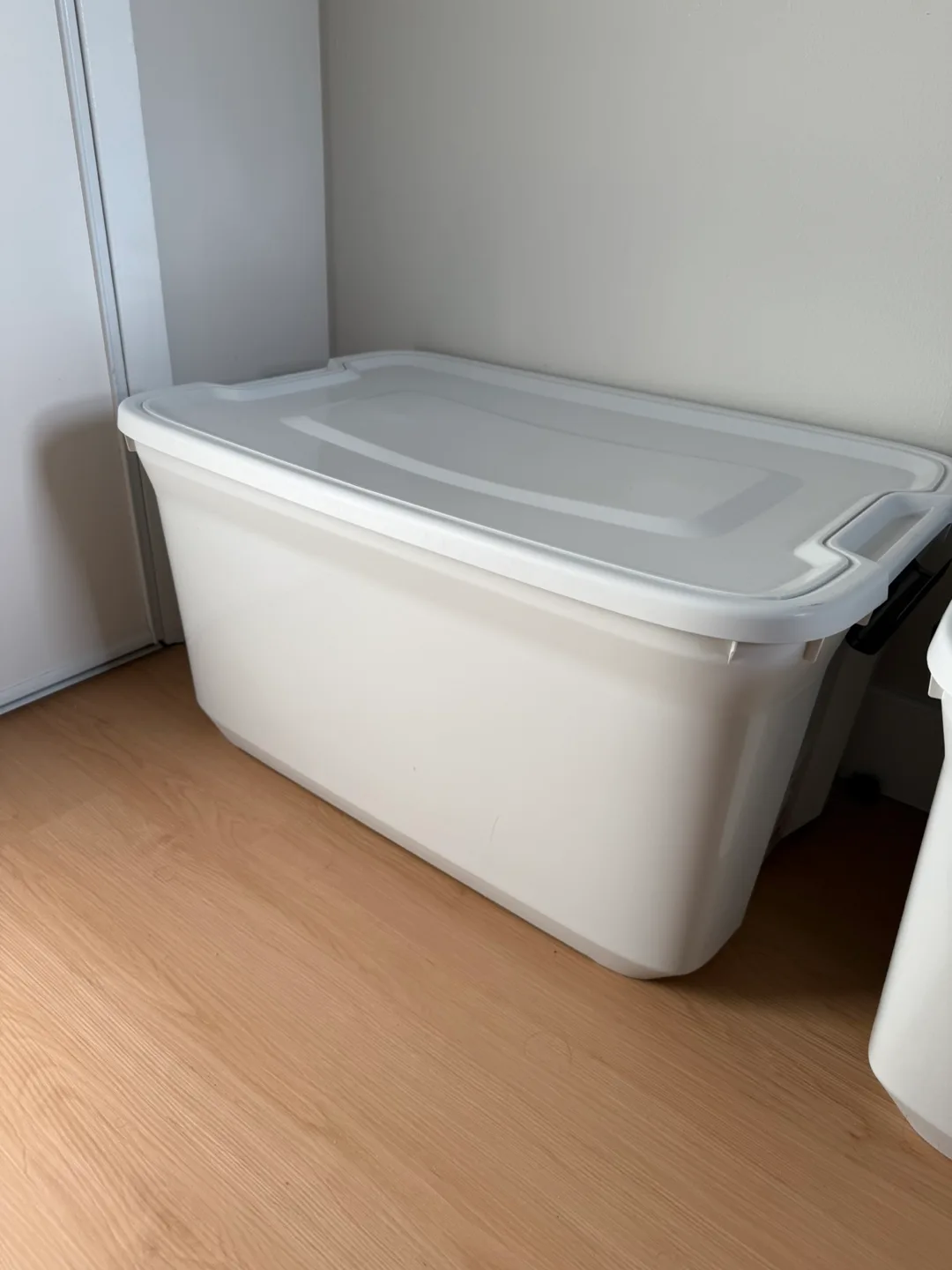 Box (Tote) thumbnail