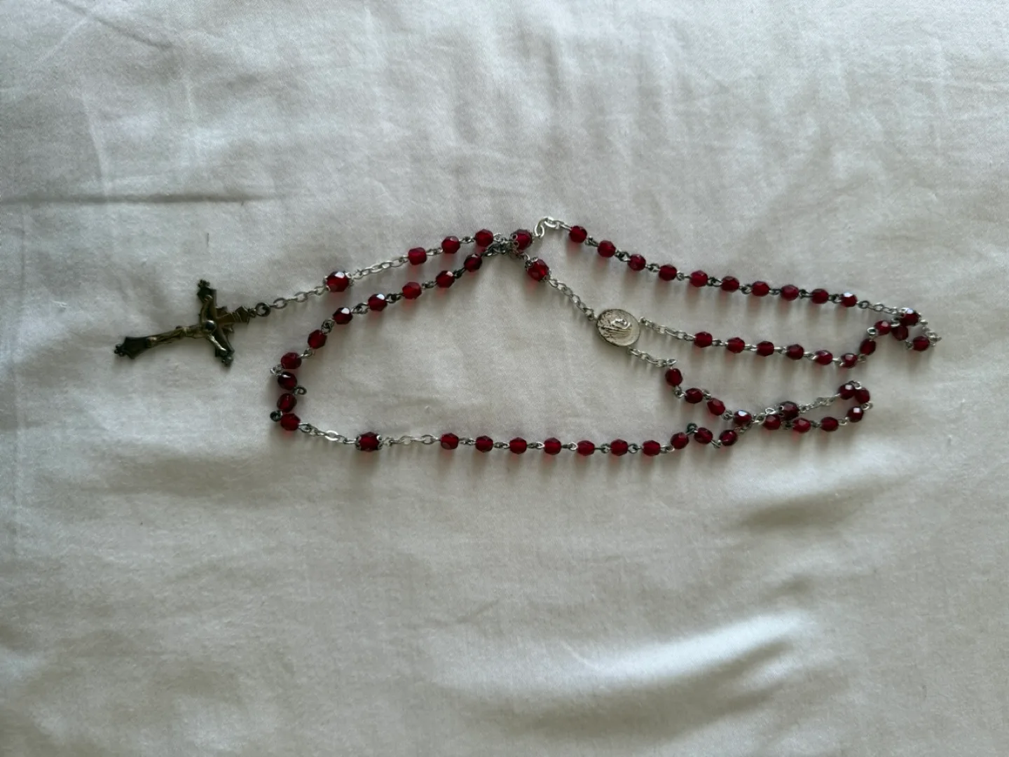 Red Crystal Rosary Beads image indicator(2)