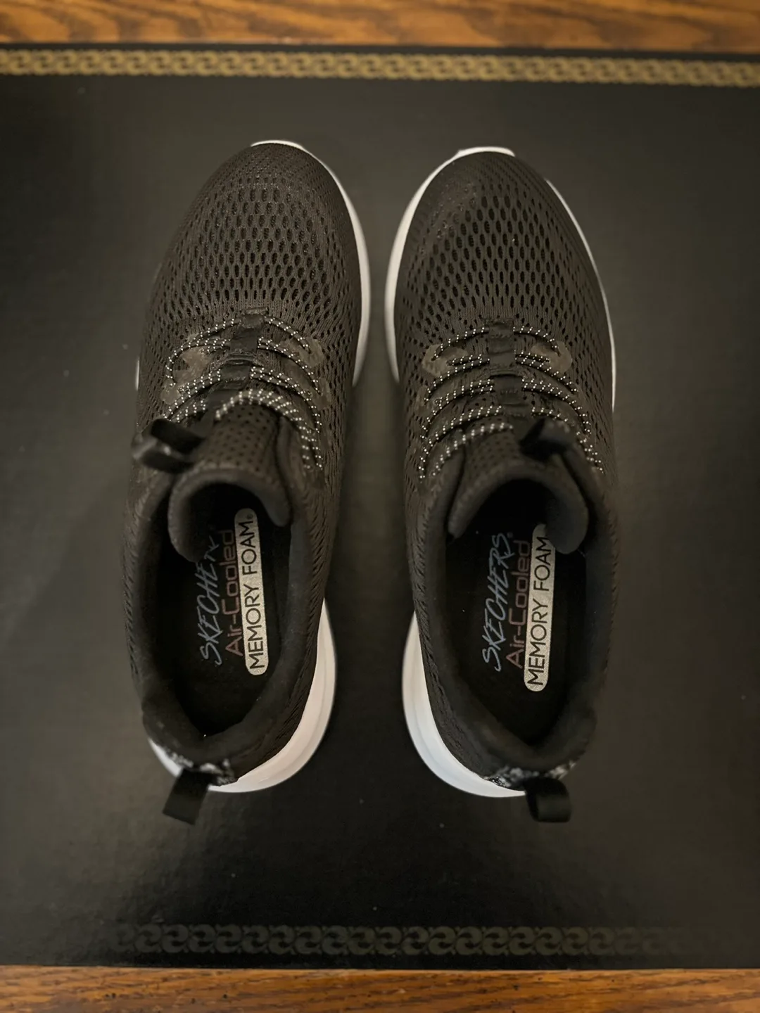 BRAND NEW WOT Skechers Ladies Ultra Slip on Shoes image indicator(8)