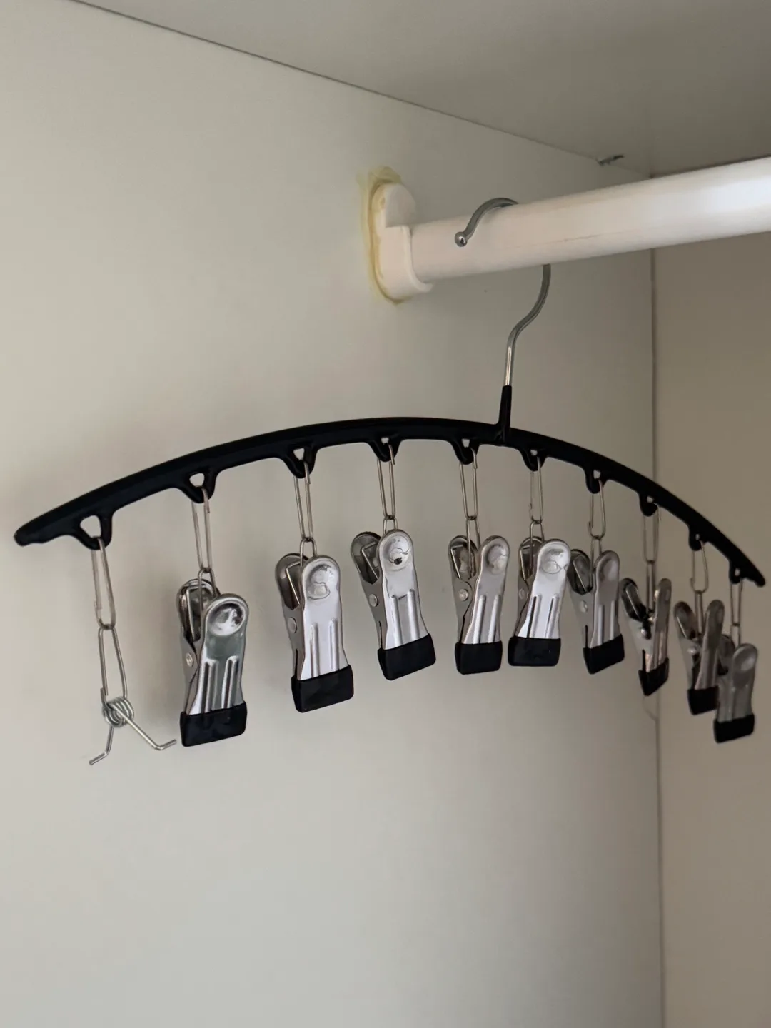 Hanger with Clips thumbnail