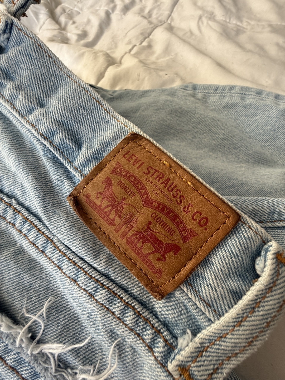 Levi's 501 Distressed Jeans - photo 3
