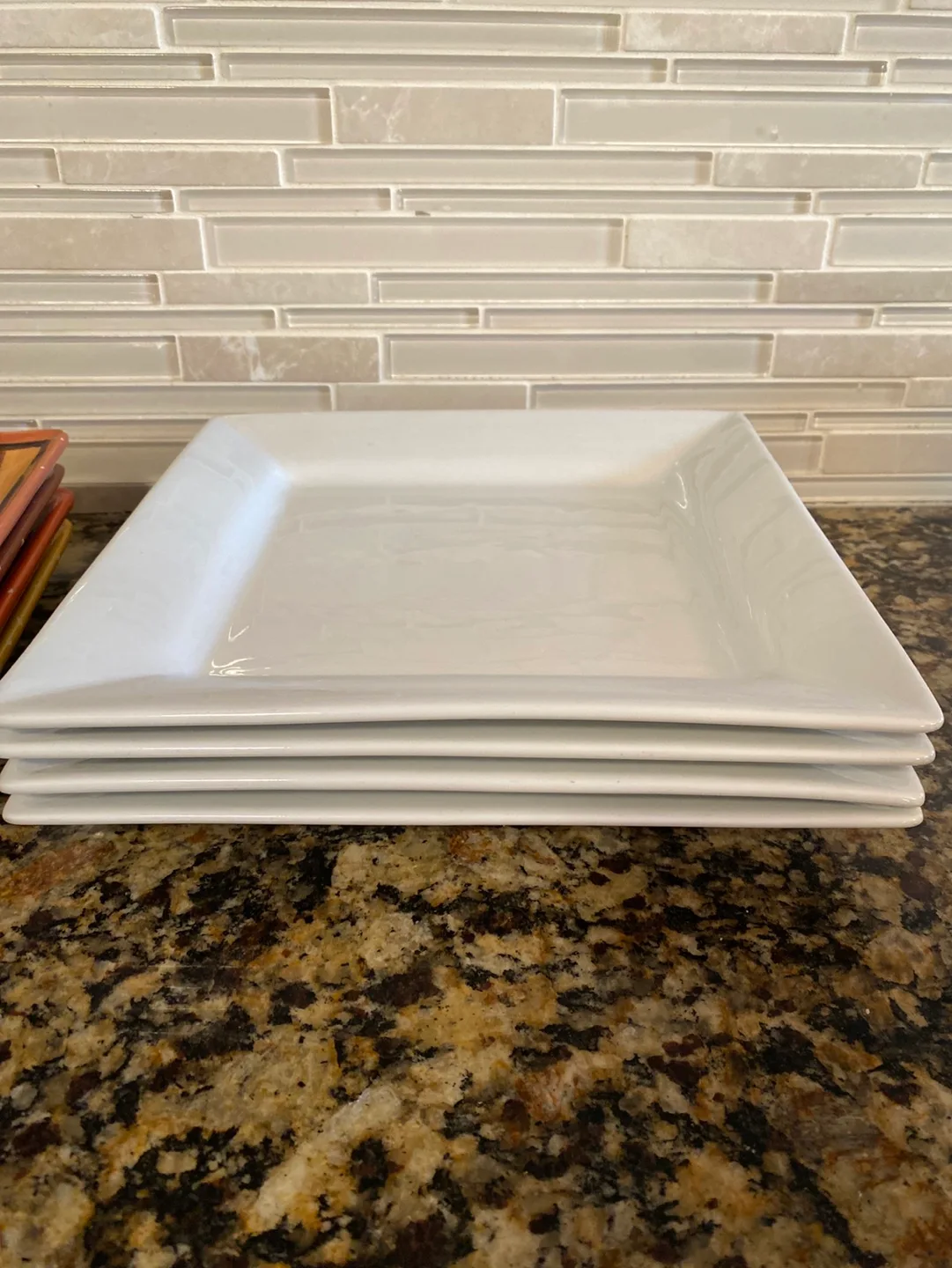 Set of Dinner Plates (1 set of 6, 1 set of 4)- free thumbnail