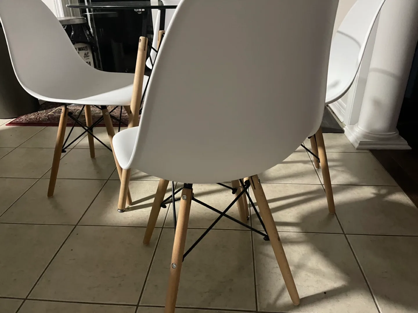 Set of 4 White Chairs thumbnail