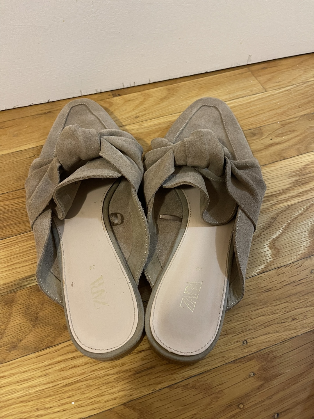 Zara Suede Bow Mules - photo 2
