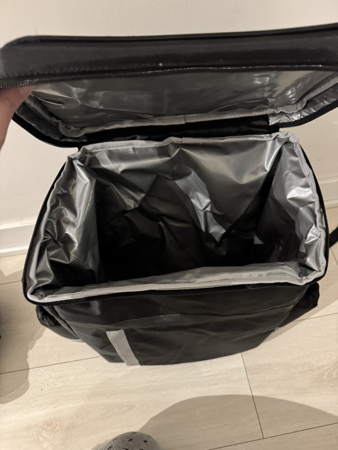 Black Insulated Delivery Backpack - photo 3