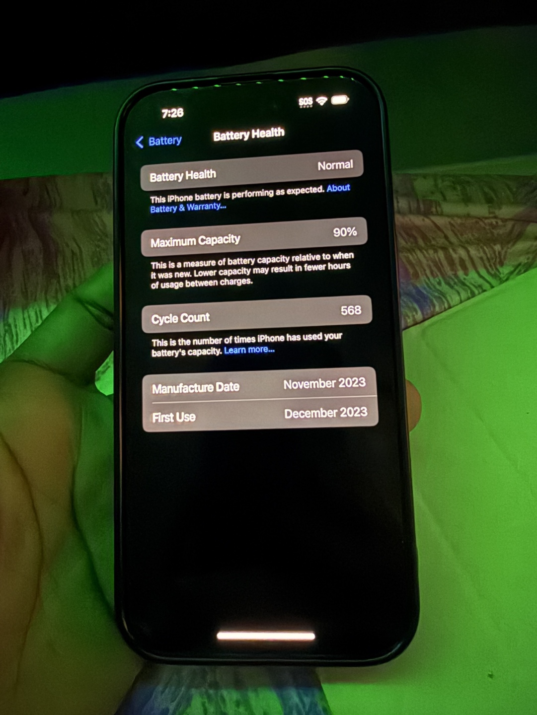 iPhone 15 - photo 3