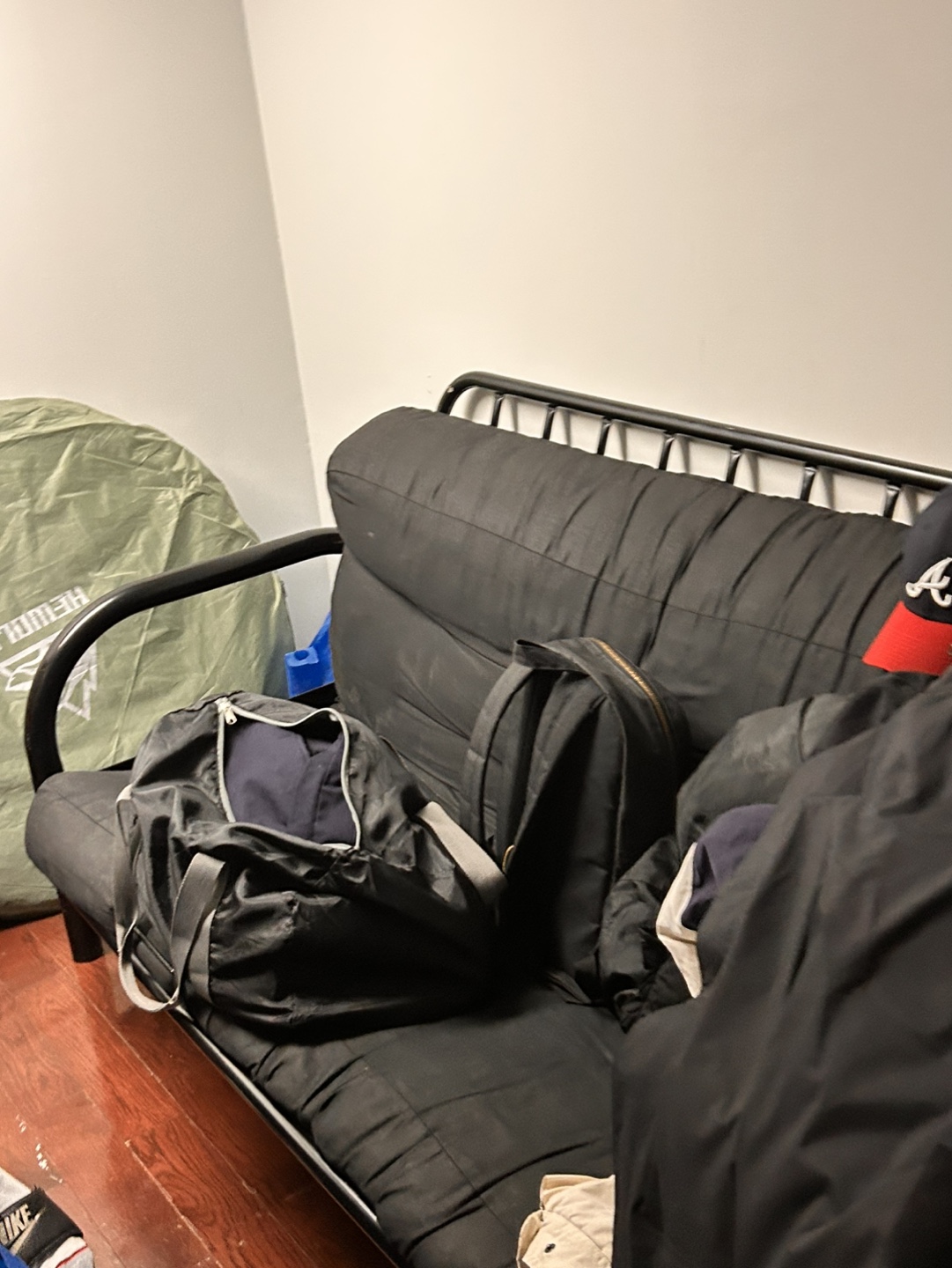 Black Futon