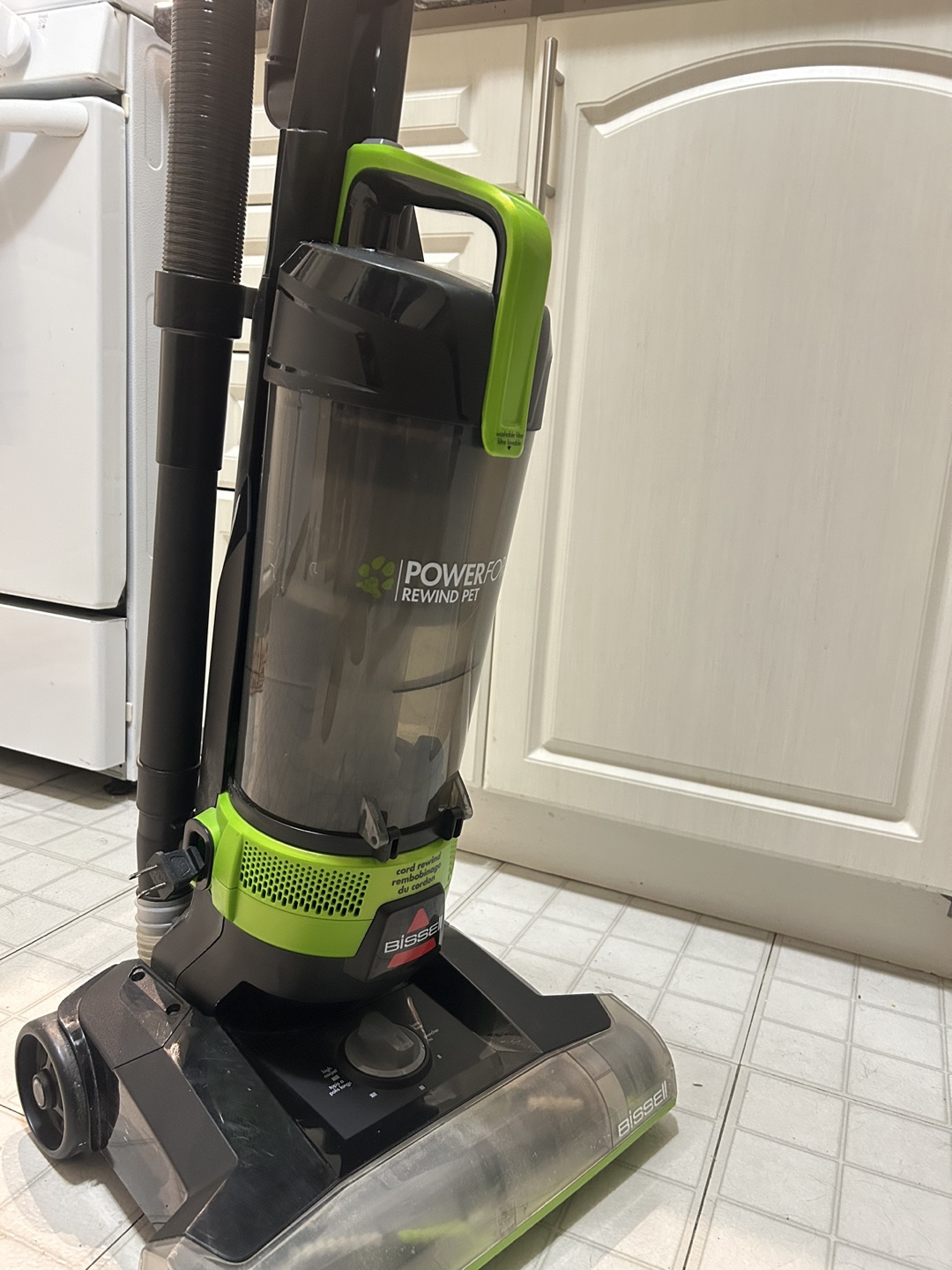 Bissell Powerforce Rewind Pet Upright Vacuum - photo 2