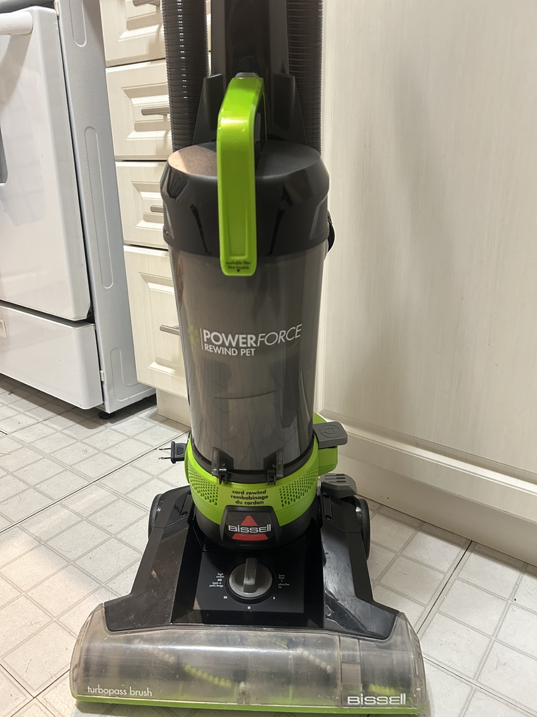 Bissell Powerforce Rewind Pet Upright Vacuum