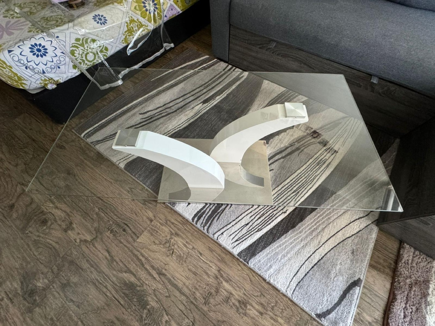 Glass Coffee Table - photo 3