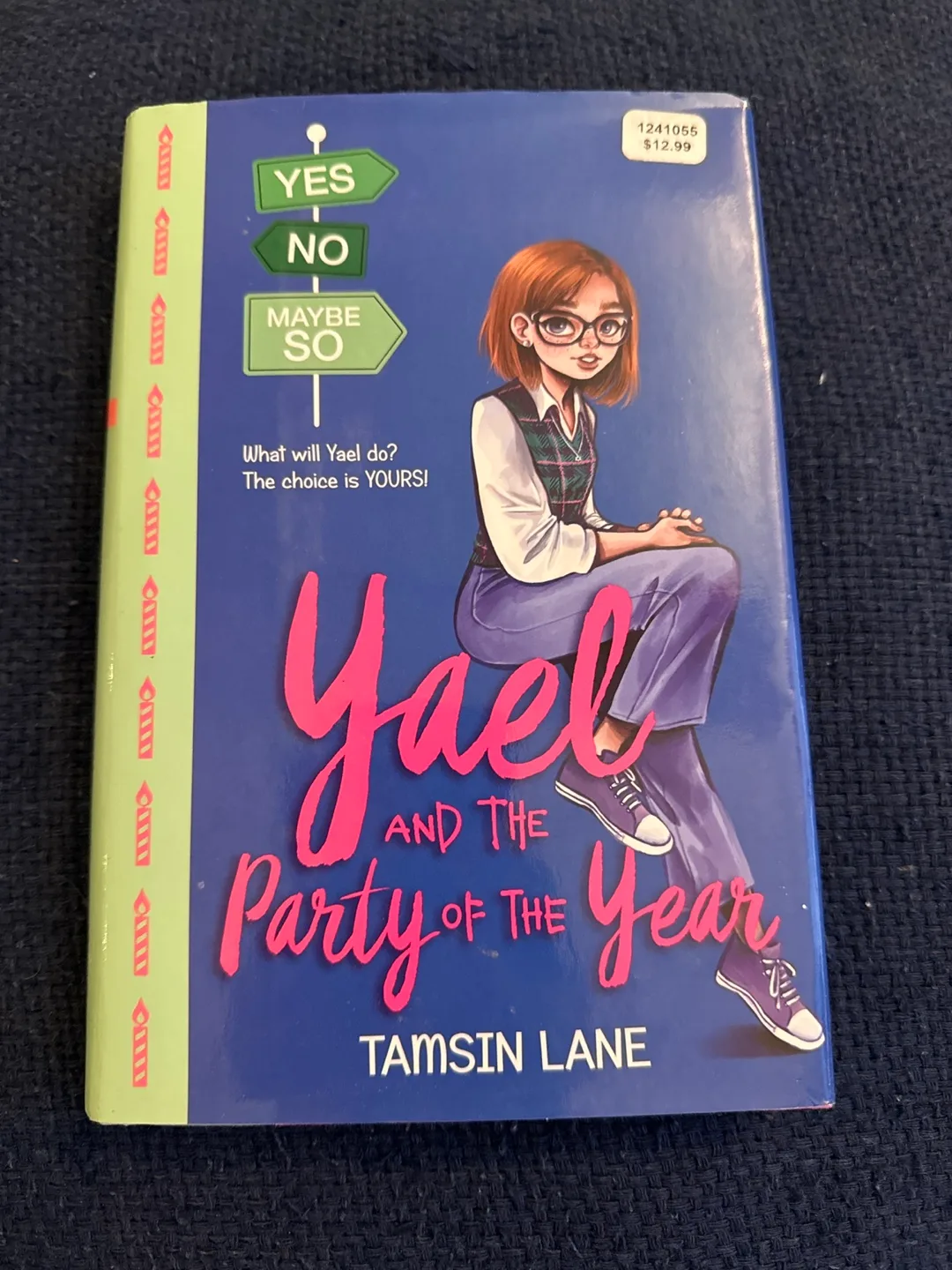 10 Different Children's Books - Good Condition image indicator(2)