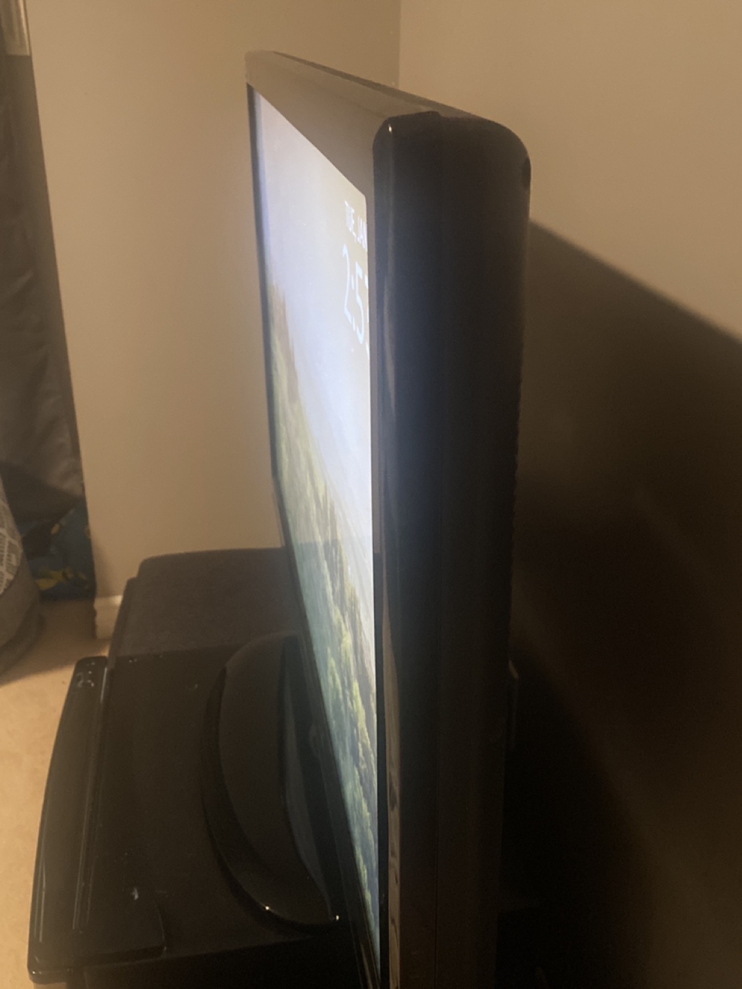 35 Inch TV dynex - photo 2
