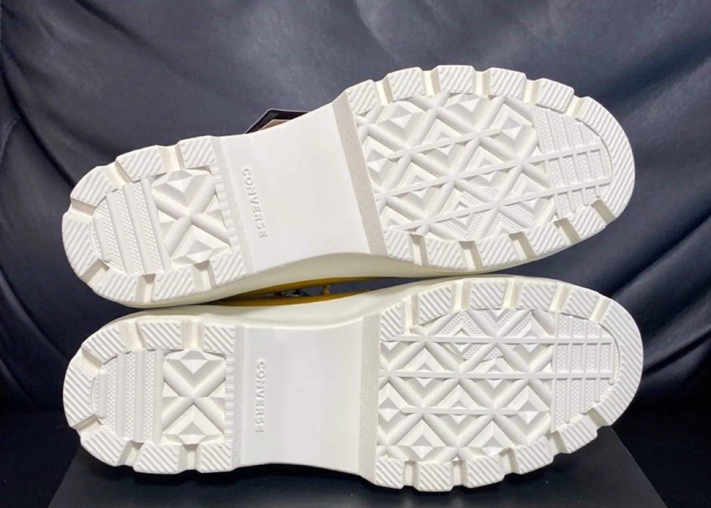 New Converse Chuck Taylor All Star Waterproof Leather image indicator(3)