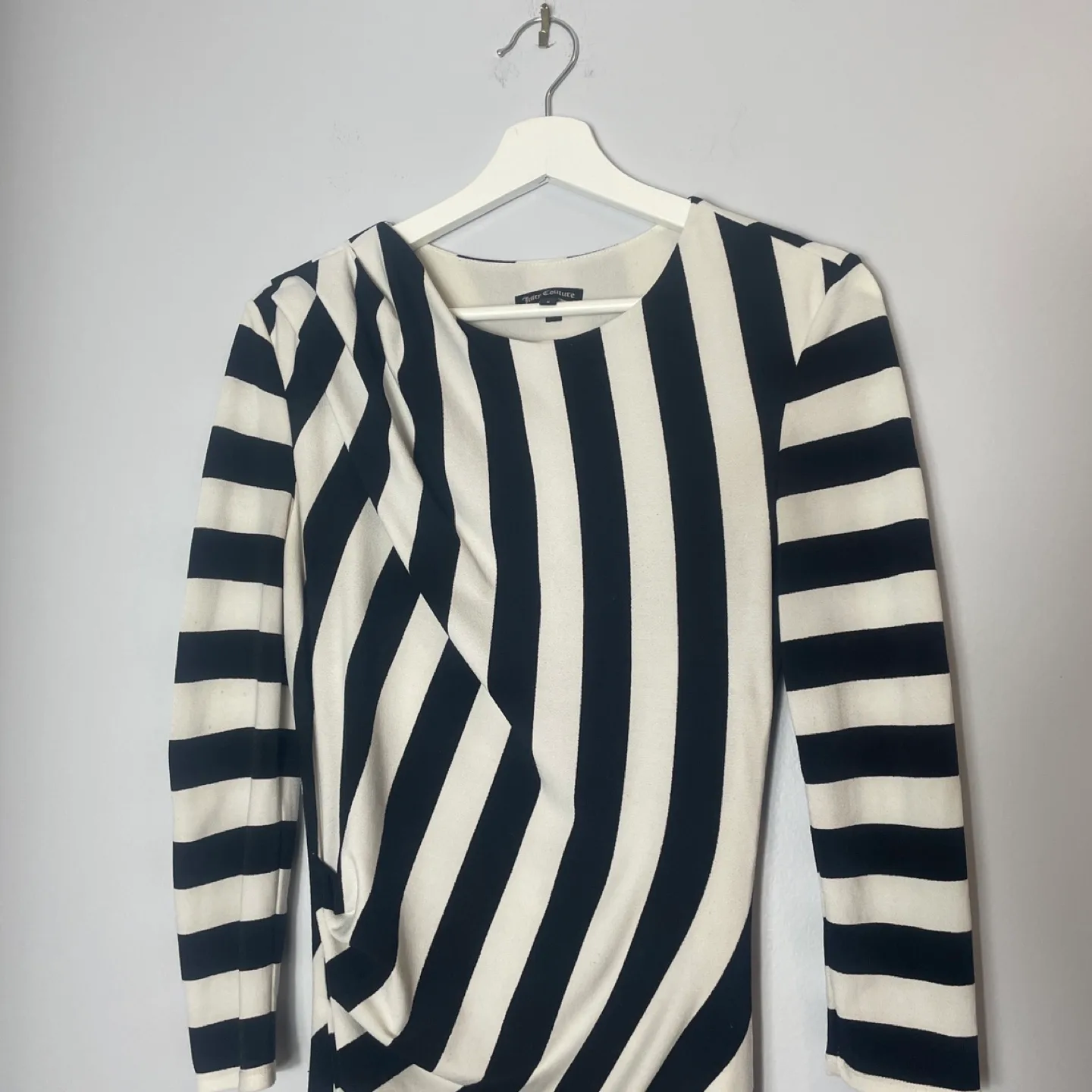 Juicy Couture Promenade Stripe ¾ Sleeve Dress Size Small image indicator(5)