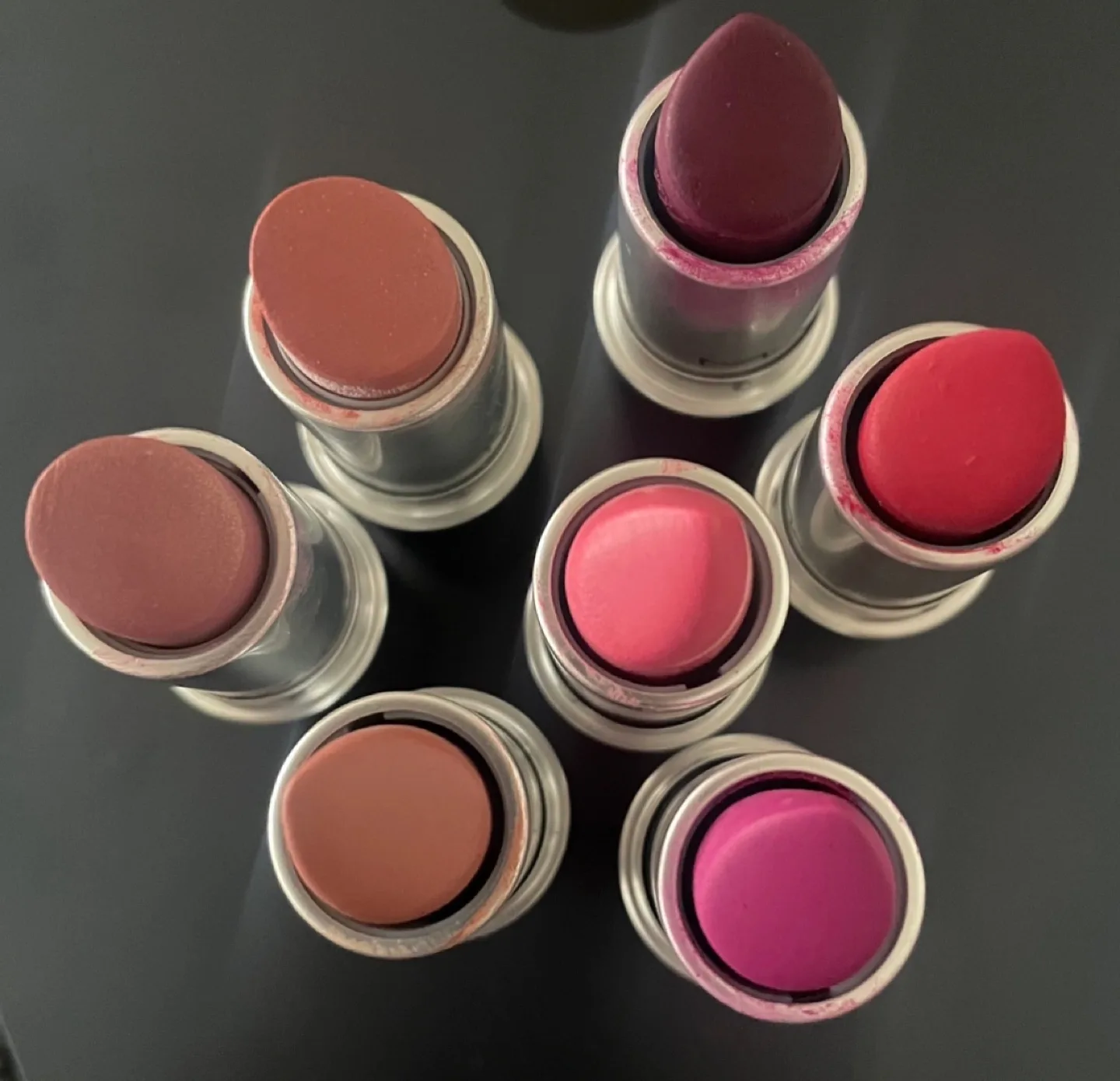 MAC Lipstick Bundle image indicator(2)