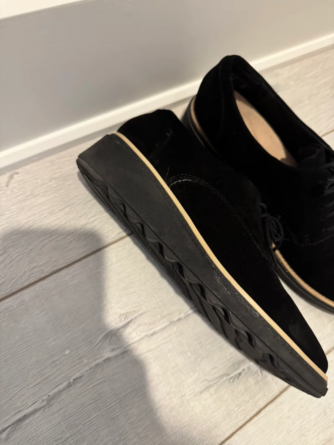 Clark’s Black Suede Platform Oxfords image indicator(5)