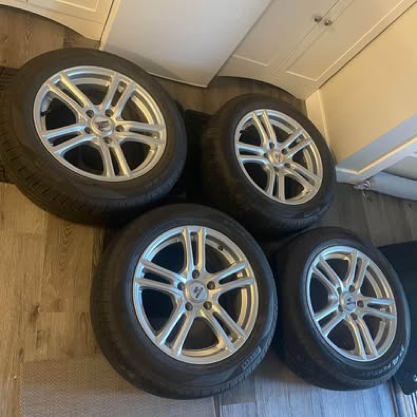 Tires AND wheels Pirelli P4 AS+ 205/55 R16 with alloy rims