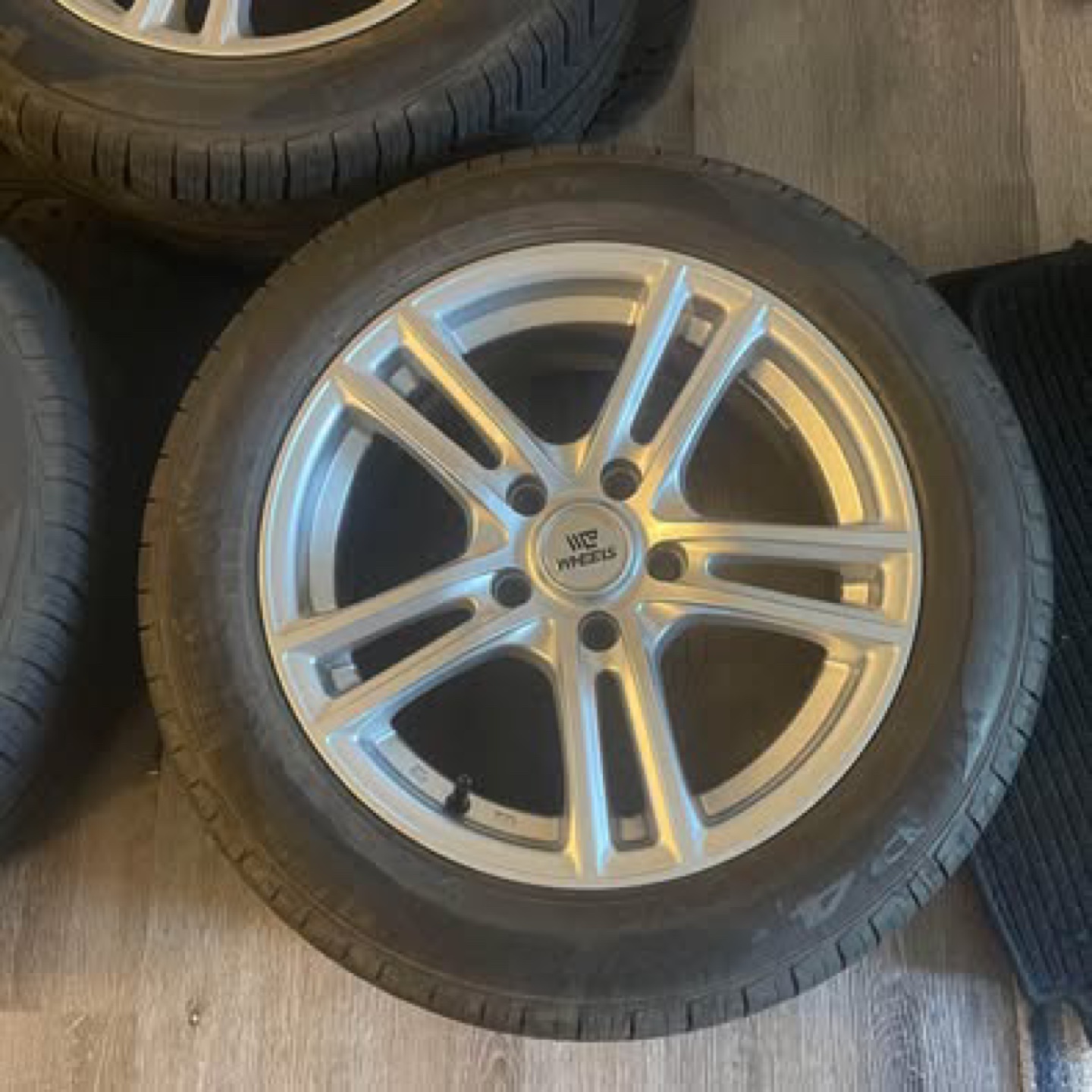 Tires AND wheels Pirelli P4 AS+ 205/55 R16 with alloy rims - photo 2