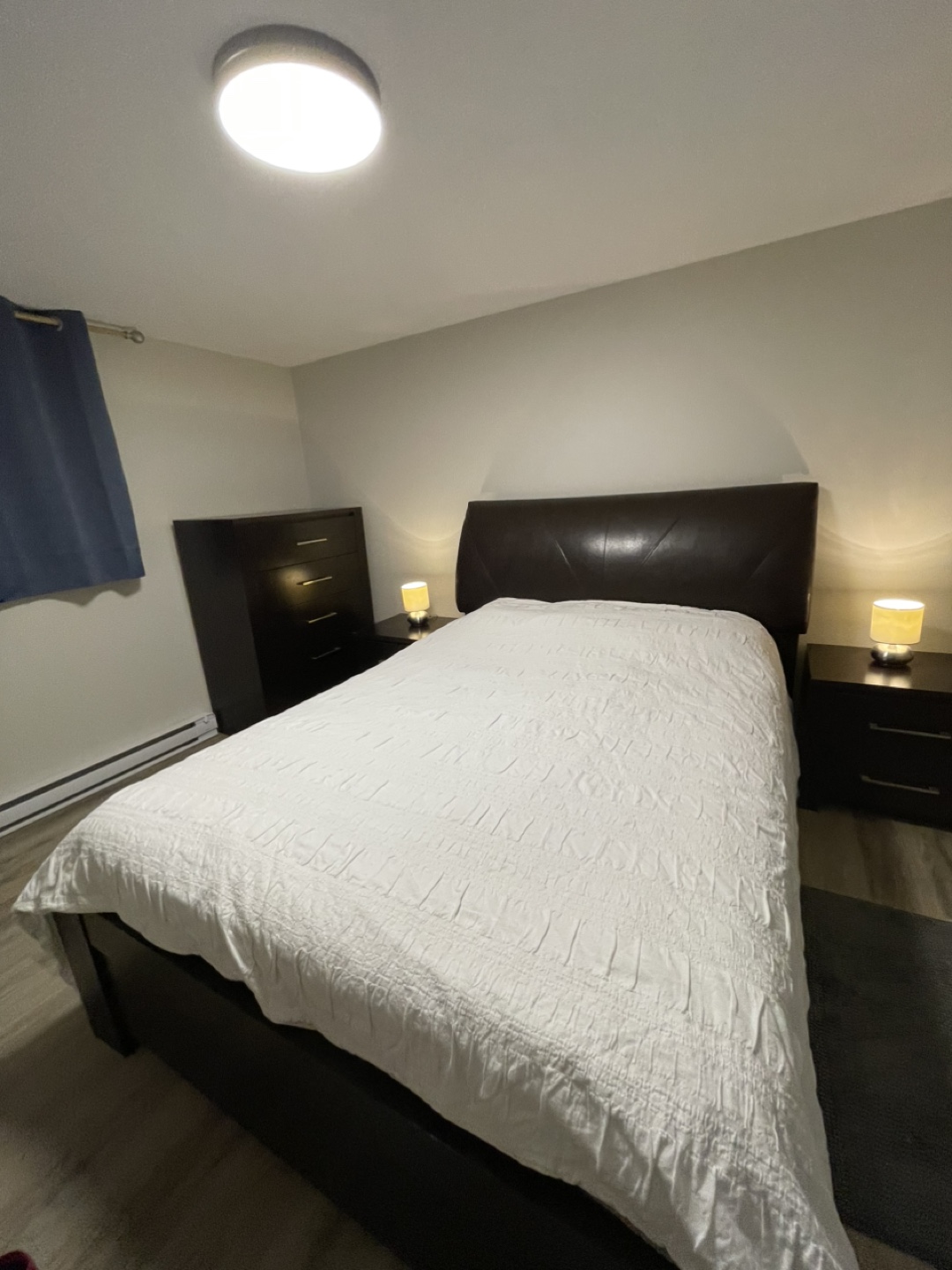 PENDING-Queen Size Bedroom Set