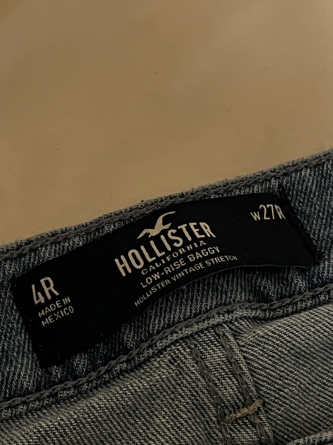 MOVING SALE‼️Hollister Low-Rise Baggy Jeans image indicator(2)