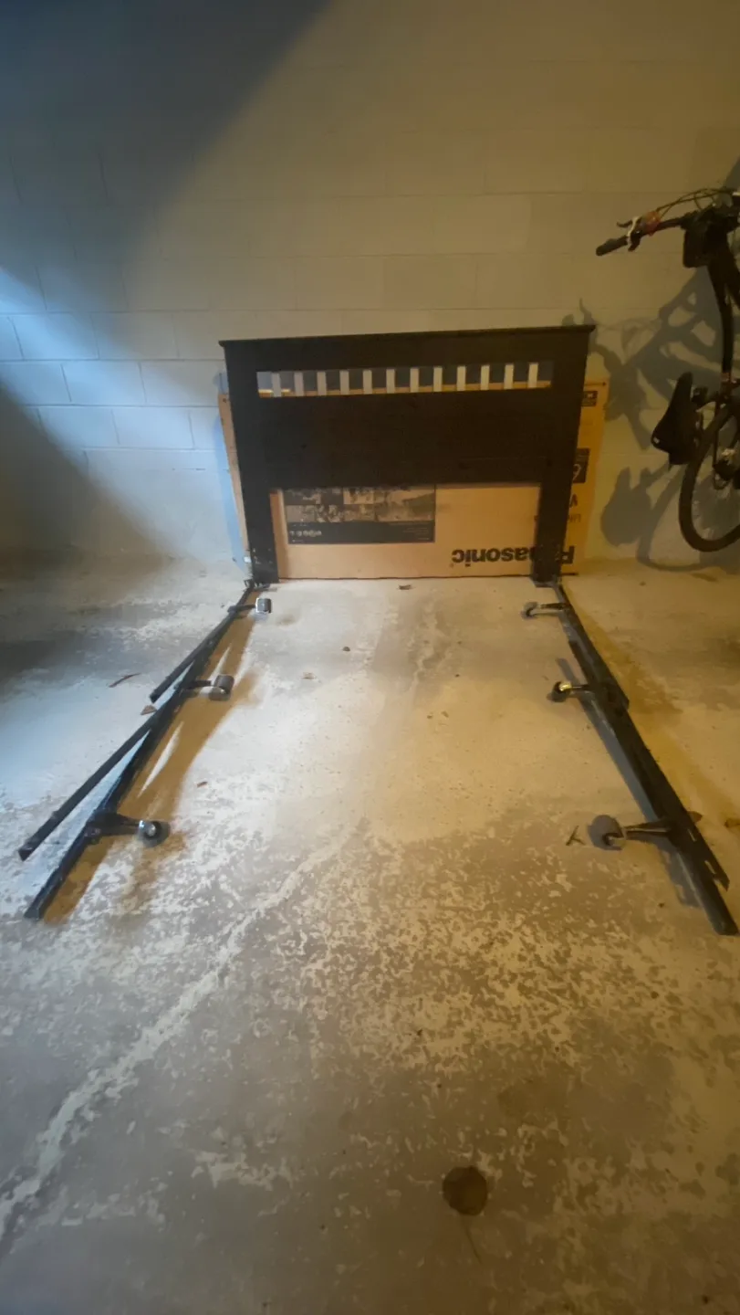 Queen Bed frame and Mattress image indicator(3)