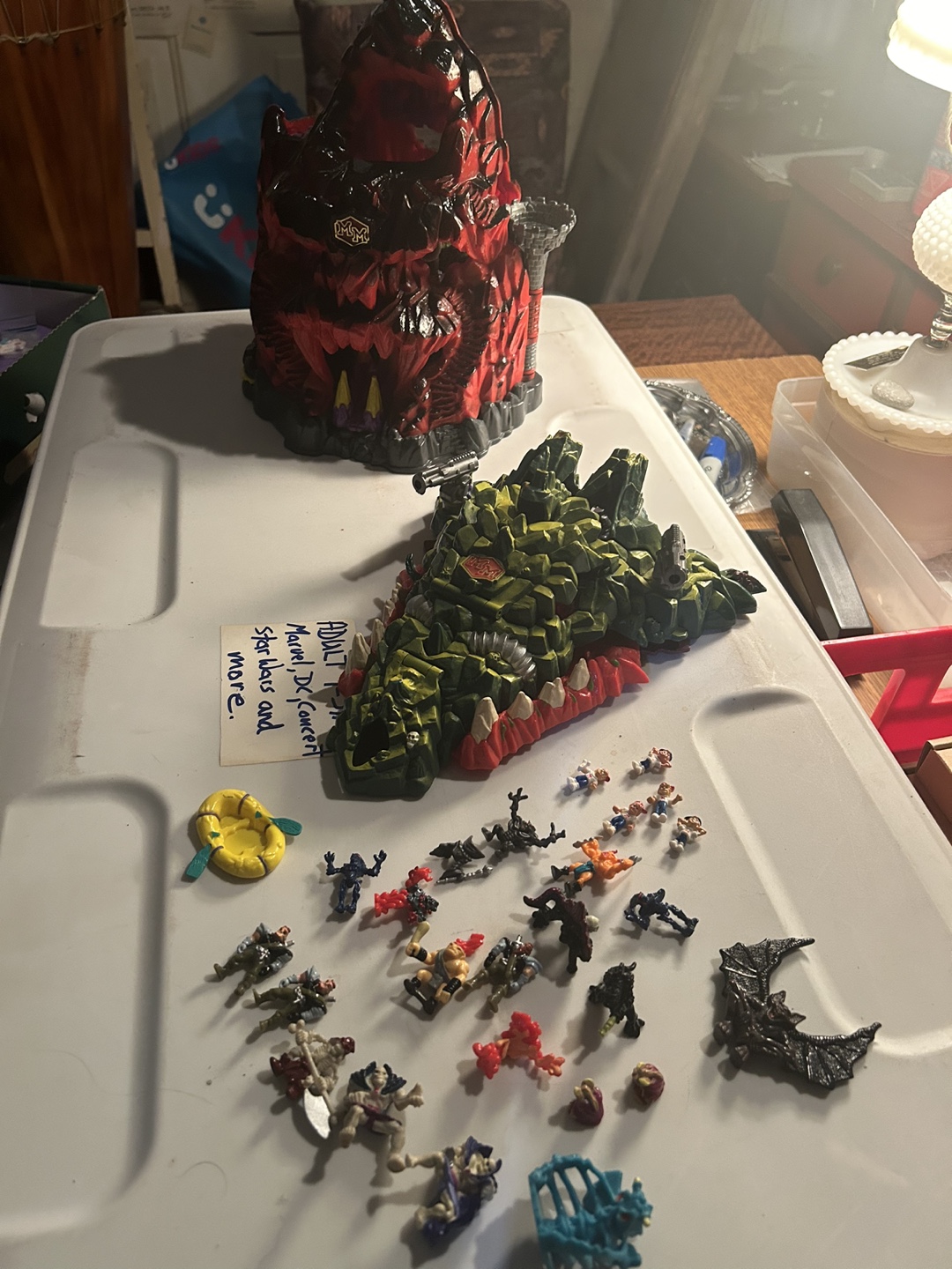 2x Mighty Max Playsets and Figures - photo 3