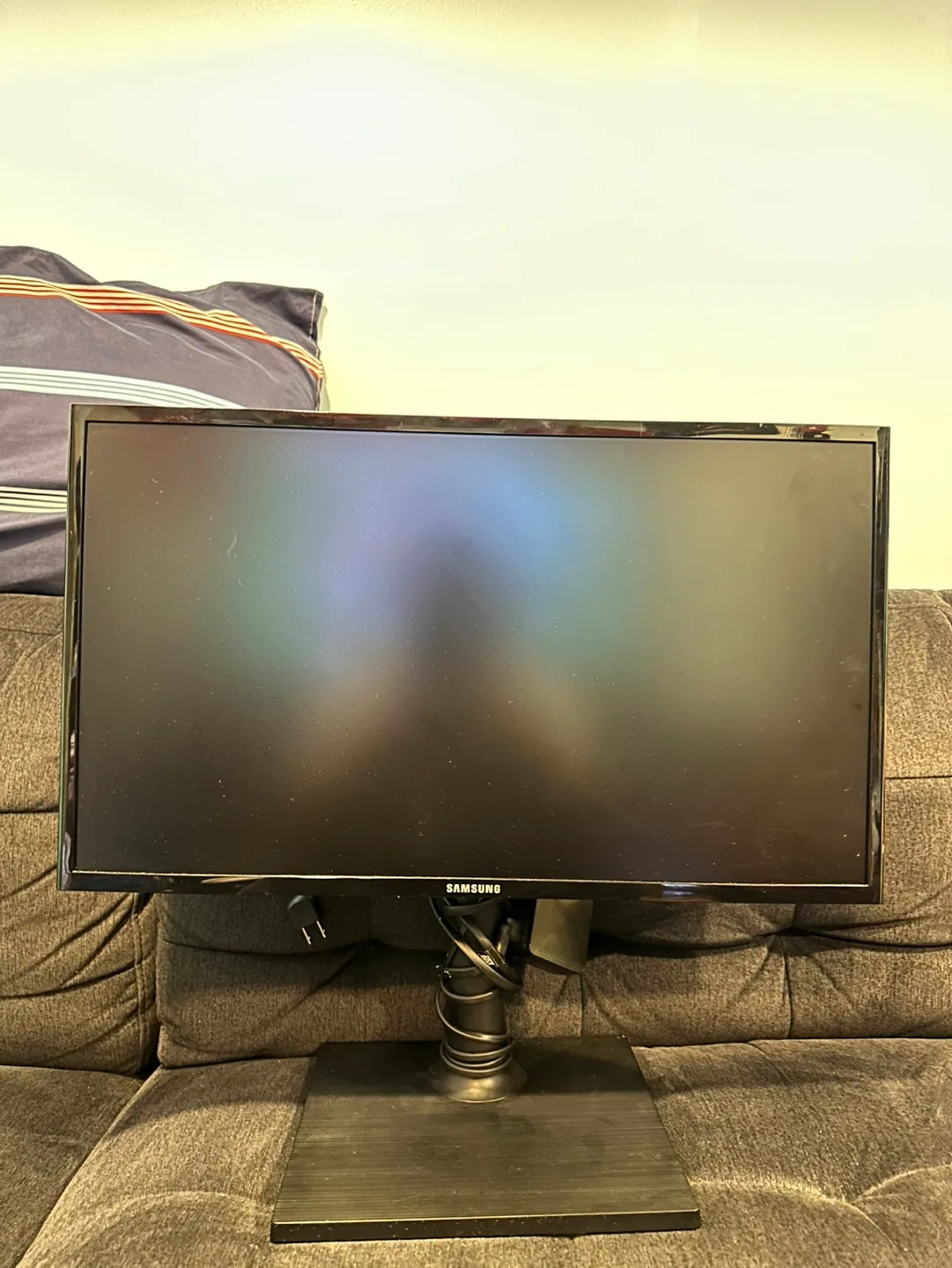 Samsung 24 Inch Professional Business Monitor (Model: F24T400) image indicator(5)