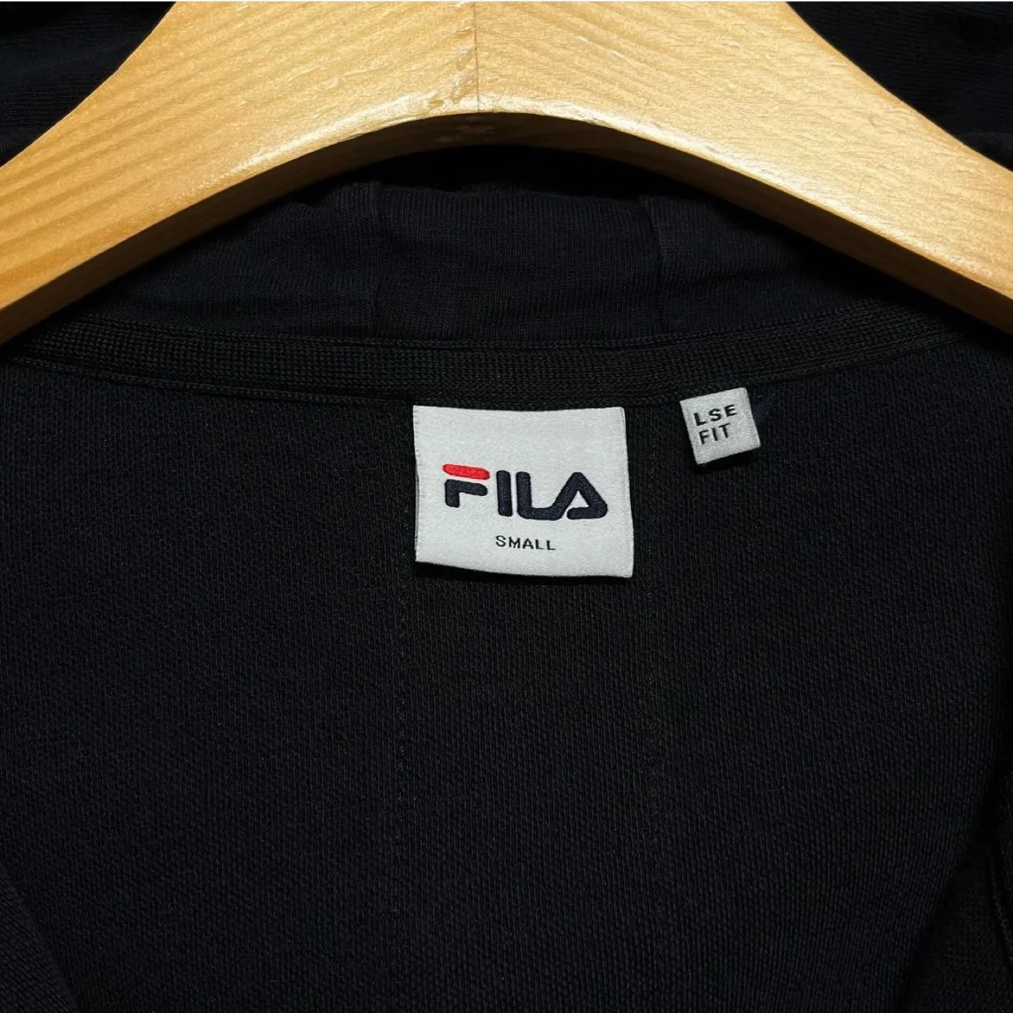FILA Hoodie – Size S (Loose Fit) image indicator(3)