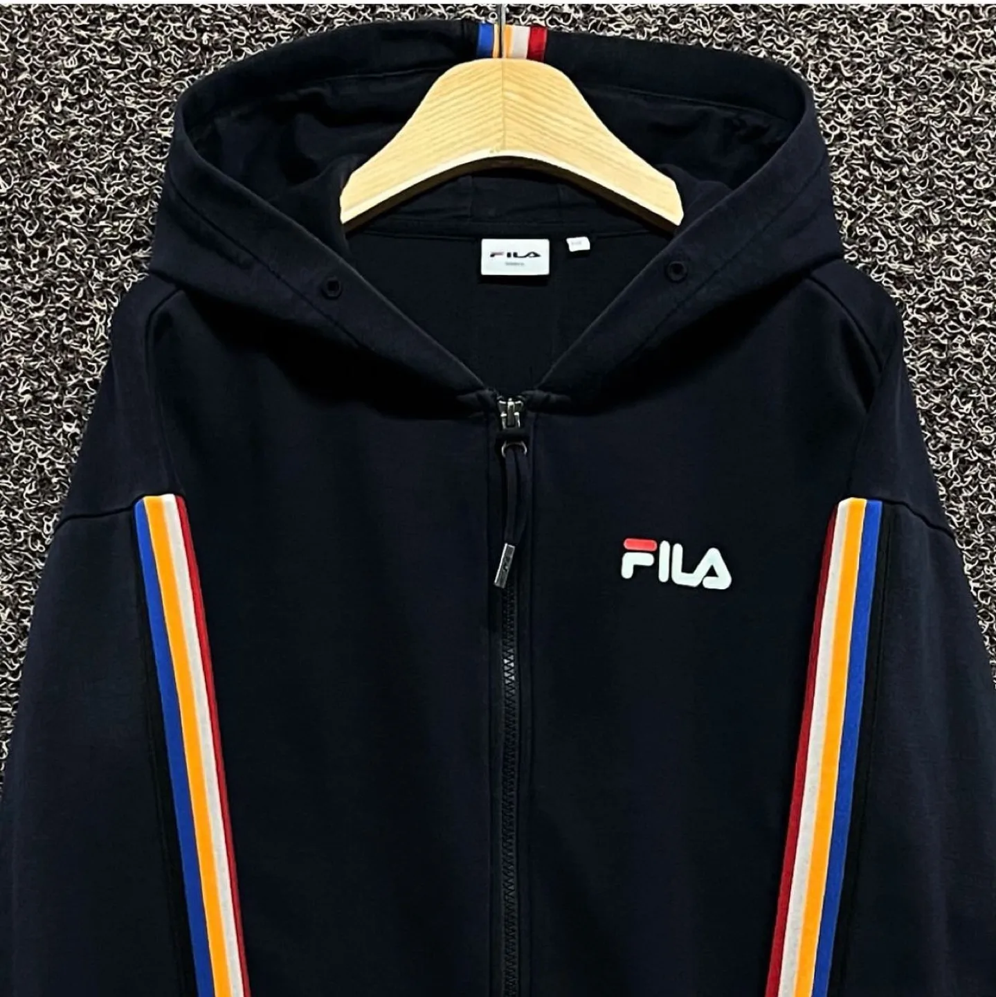 FILA Hoodie – Size S (Loose Fit) image indicator(2)
