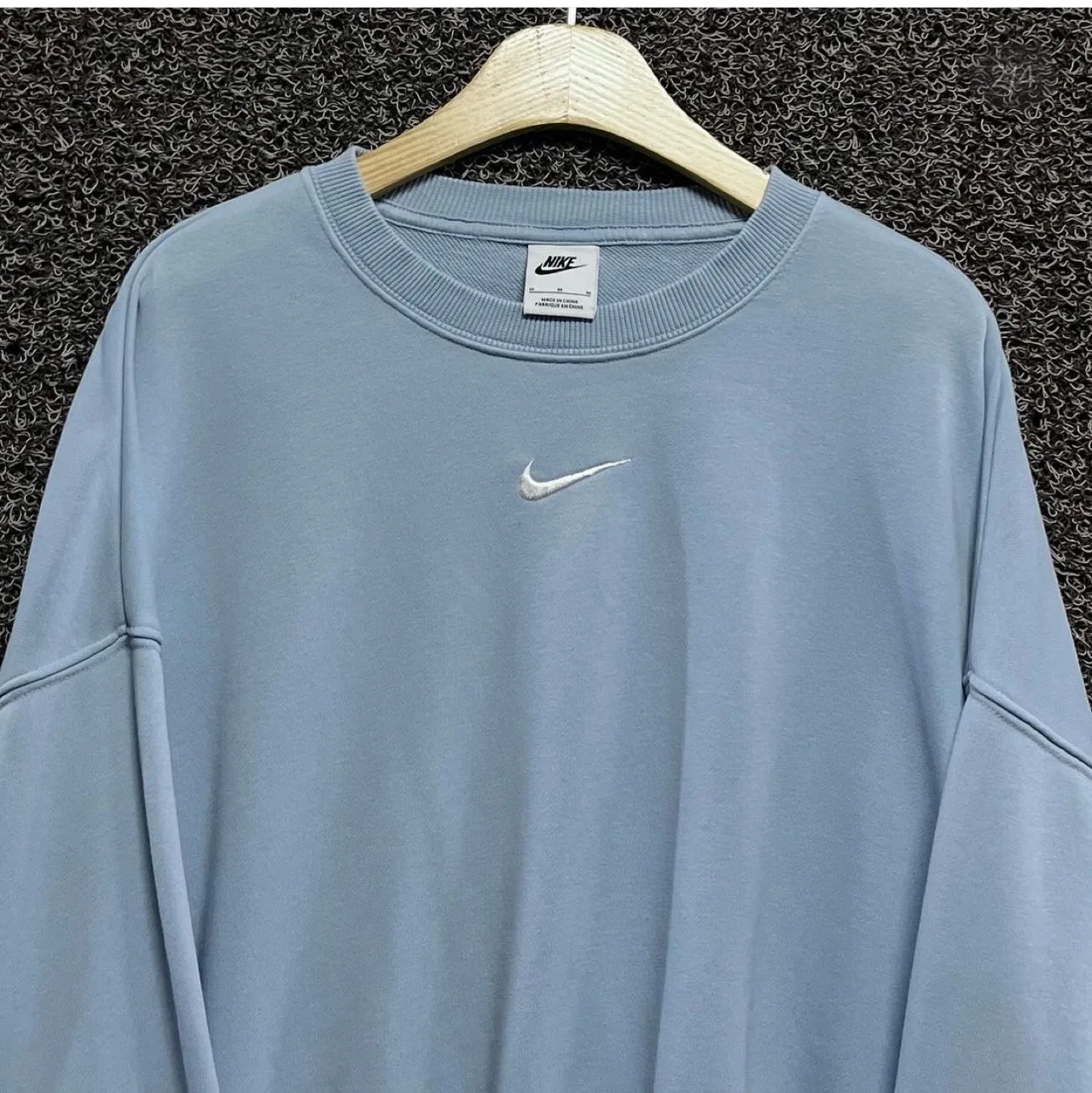Nike Sweatshirt – Size M image indicator(2)