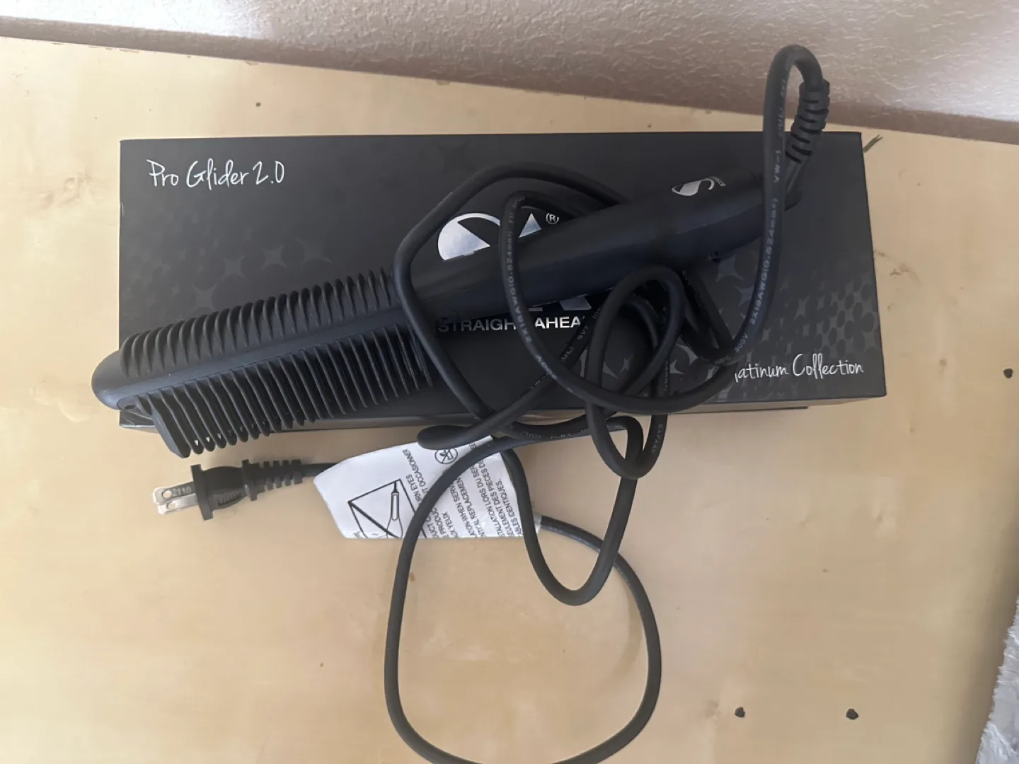 Straight Ahead Pro Glider 2.0 Hair Straightener thumbnail