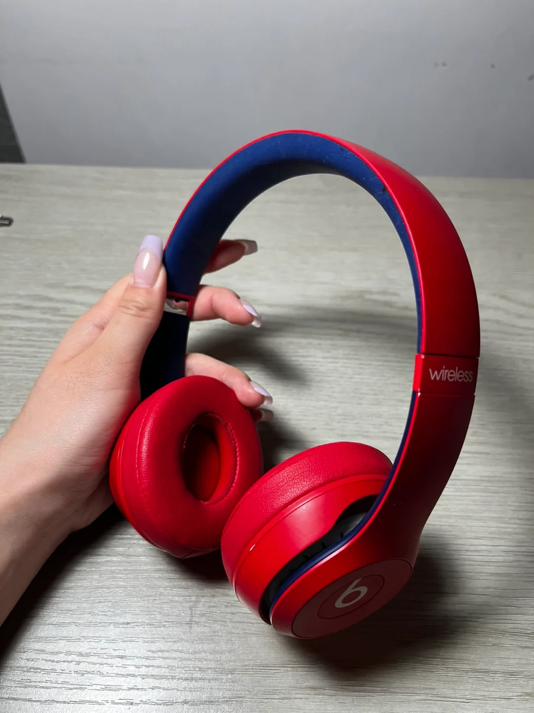 Beats by Dre Wireless Headphones thumbnail