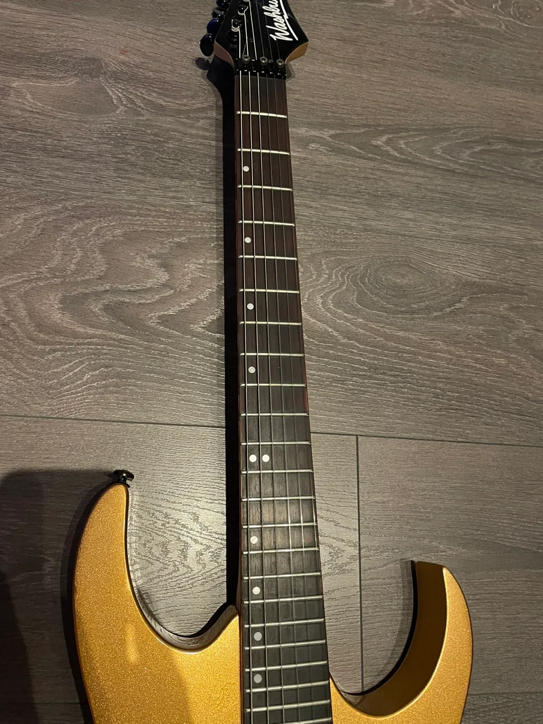 Washburn Electric Guitar Rare Gold image indicator(5)